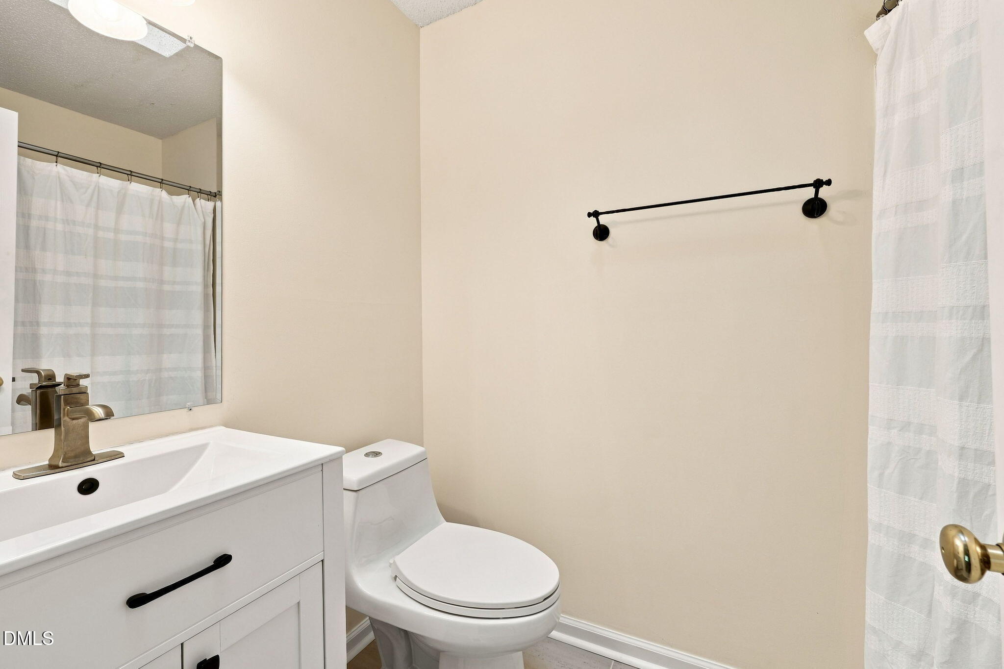 4 Crystal Oaks Court Property Photo 31