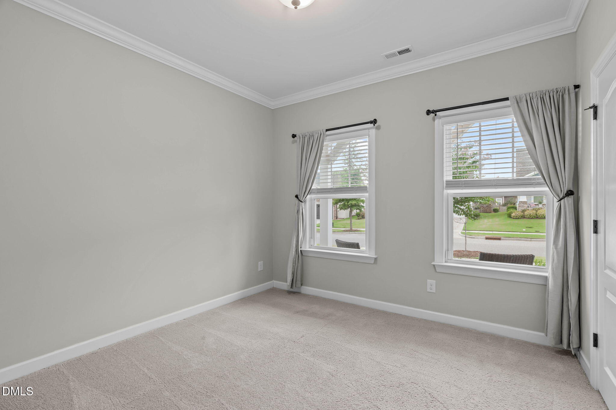 425 Oaks End Drive Property Photo 18
