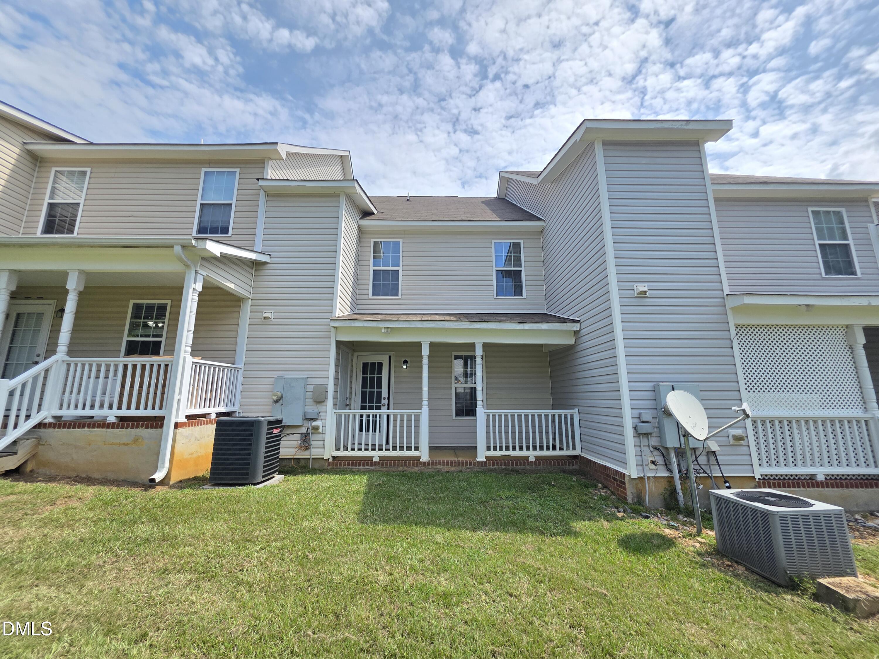 306 Whitehall Court Property Photo 17
