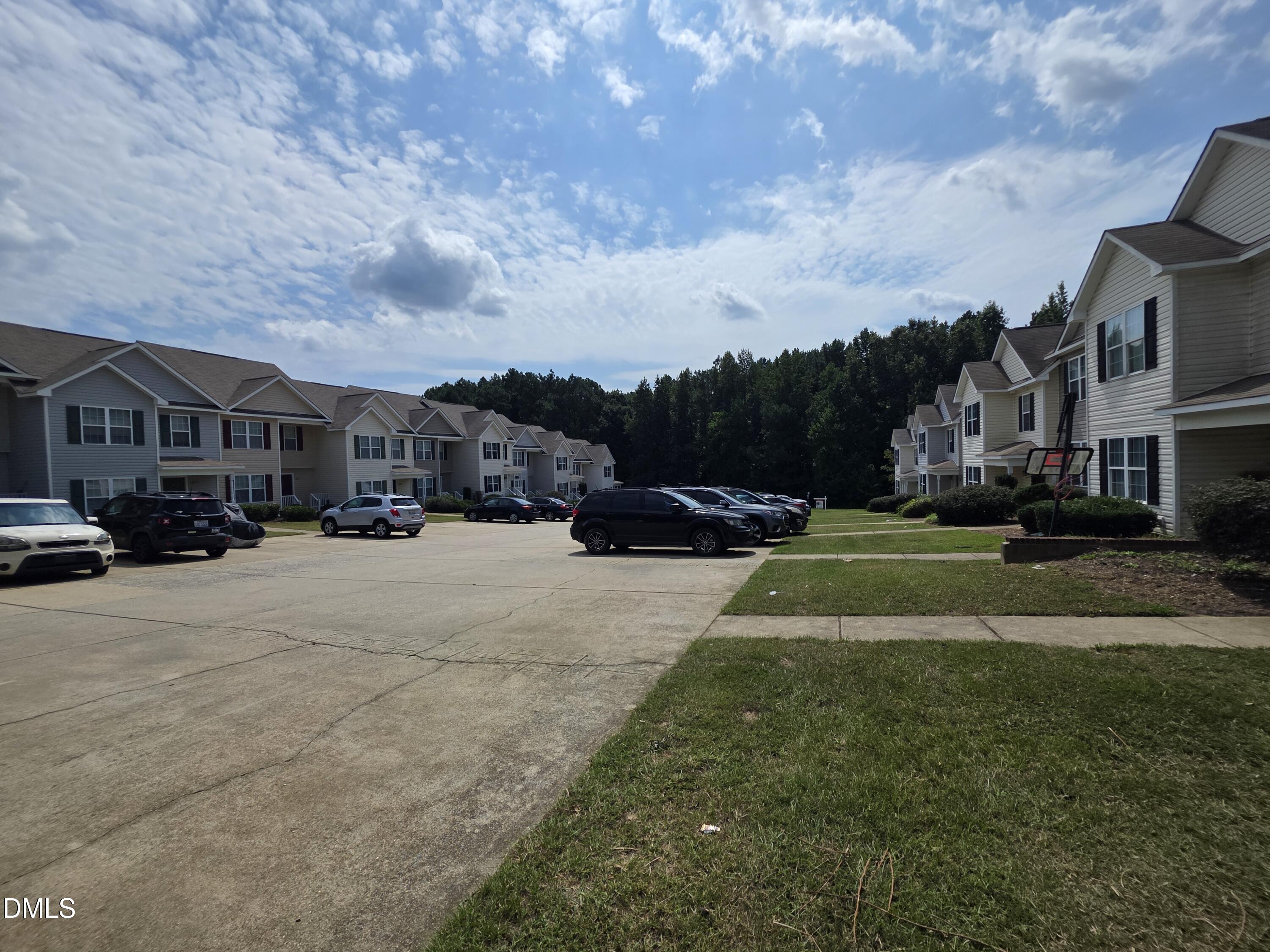 306 Whitehall Court Property Photo 18