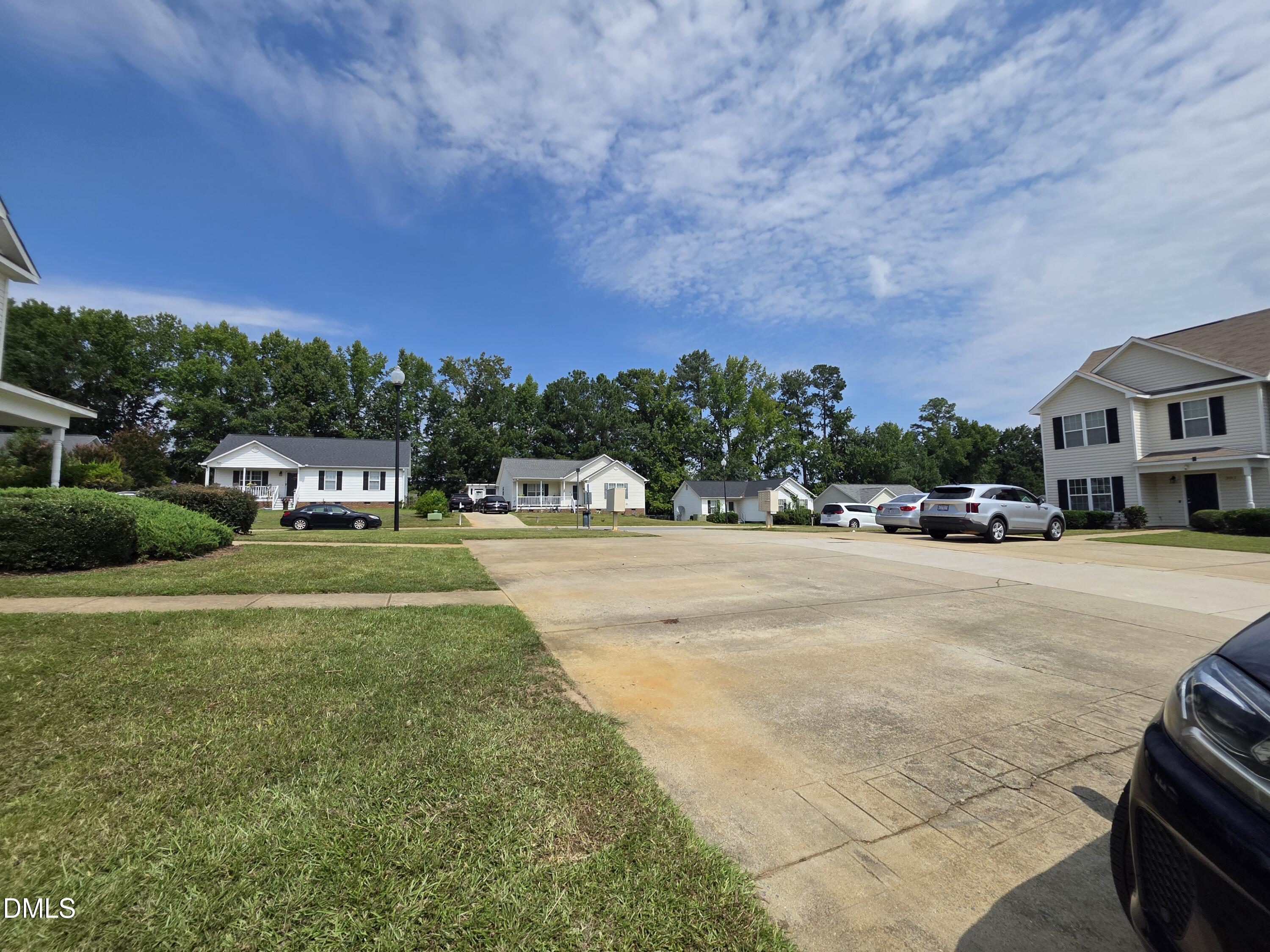 306 Whitehall Court Property Photo 19