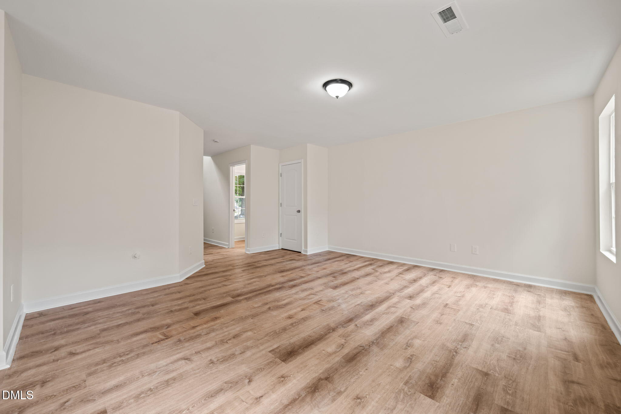 6620 Summer Grove Street Property Photo 7