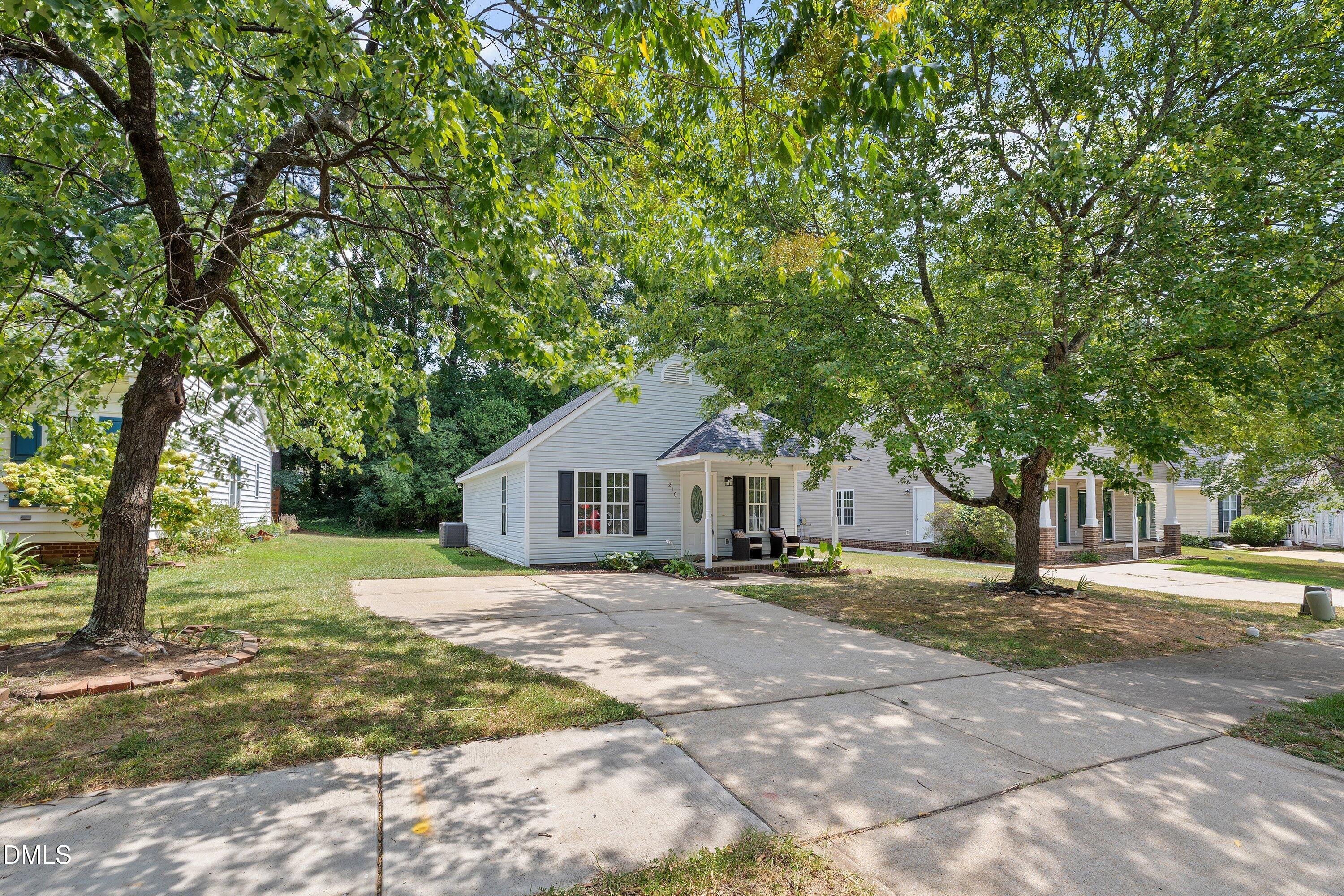 210 Highgate Circle Property Photo 29