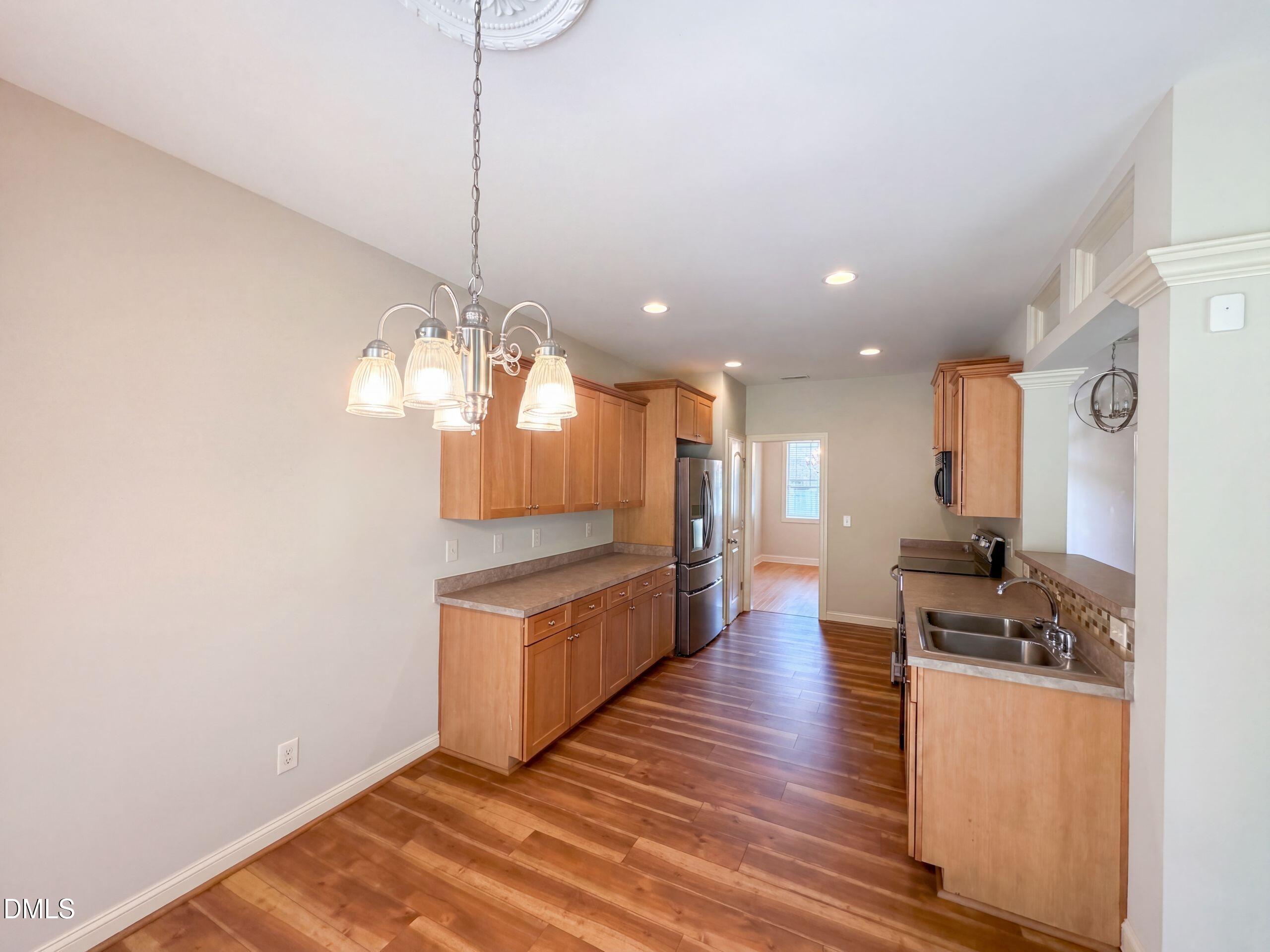4143 White Kestrel Drive Property Photo 2