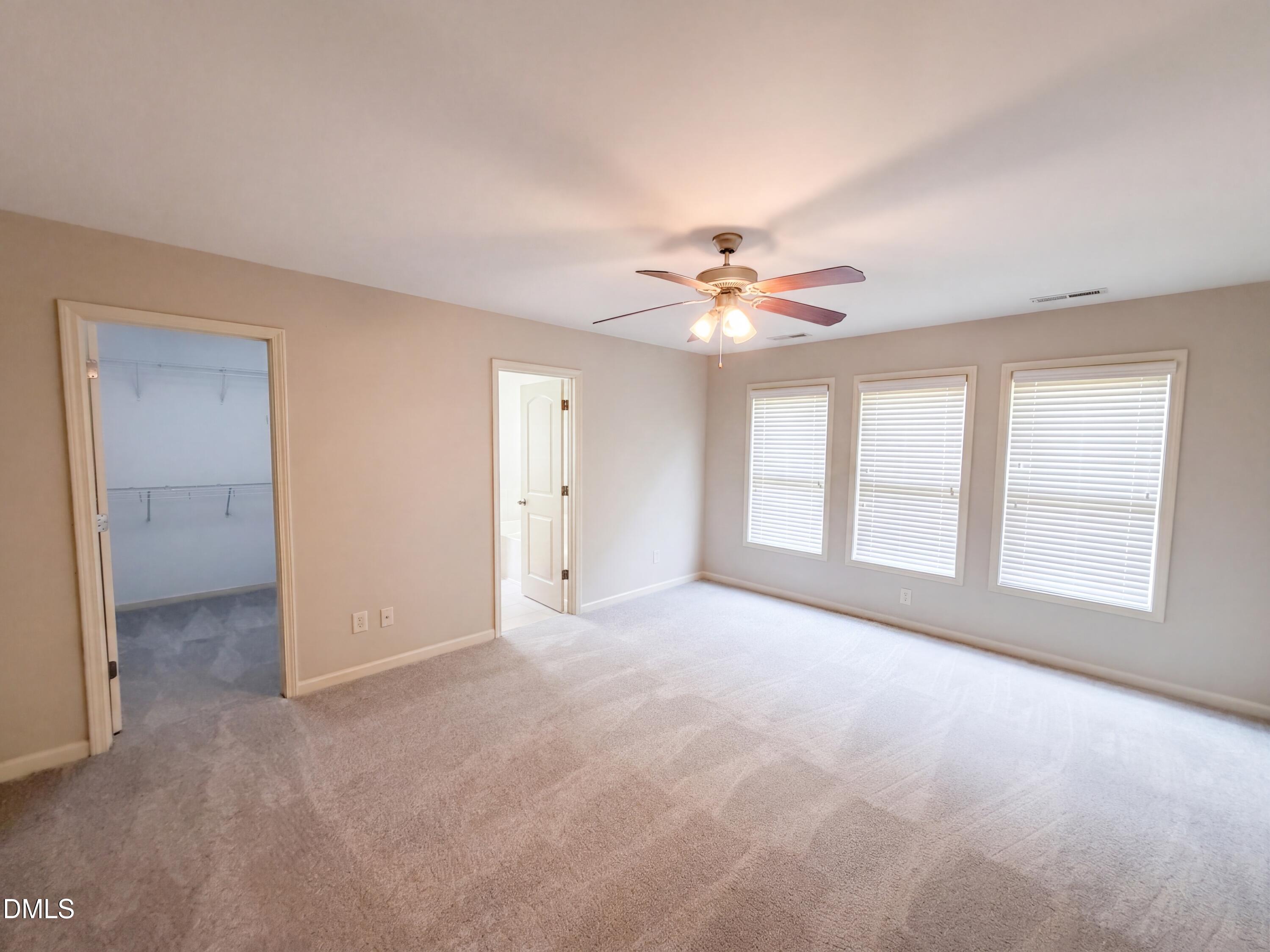 4143 White Kestrel Drive Property Photo 4