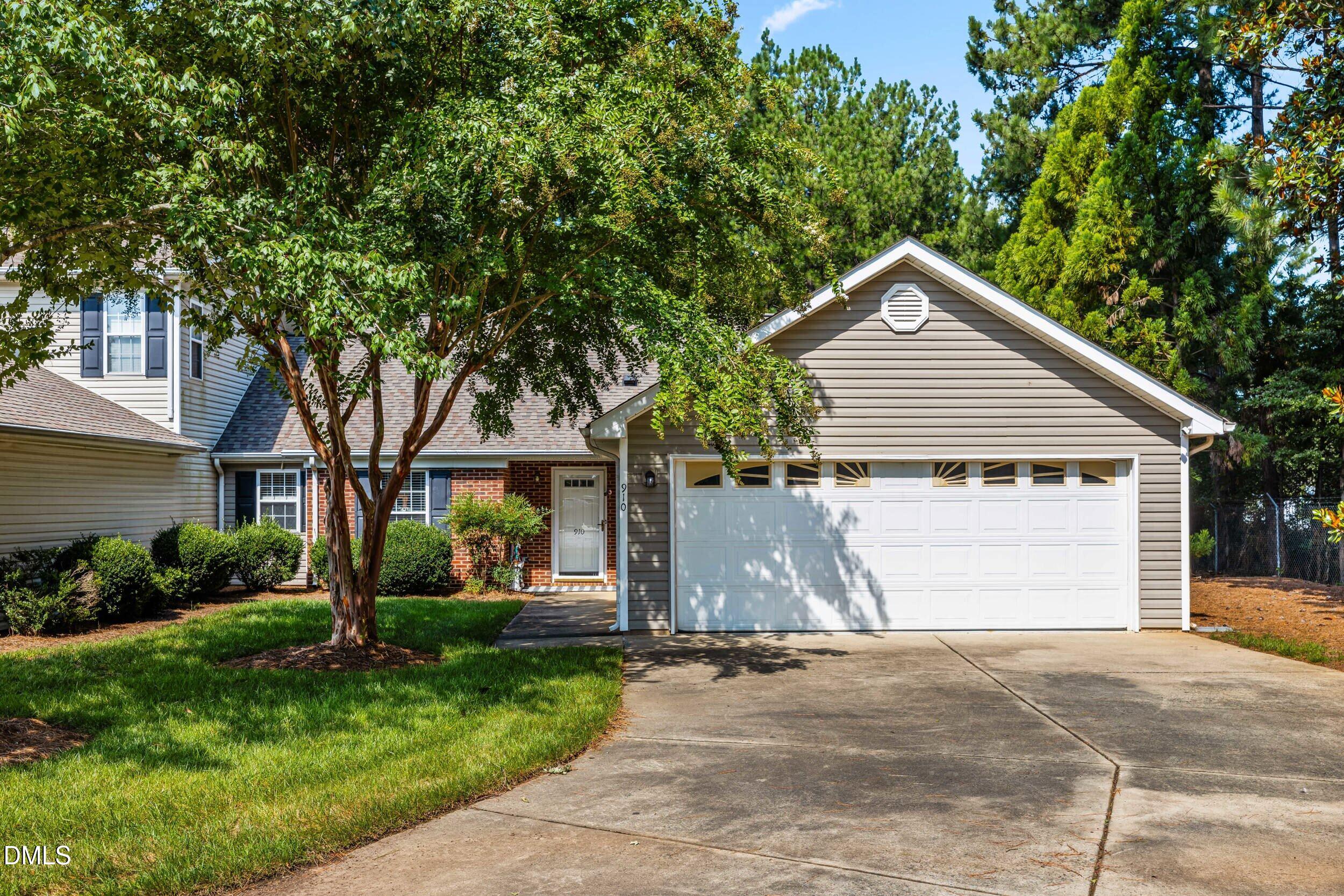 910 Camden Court Property Photo 1
