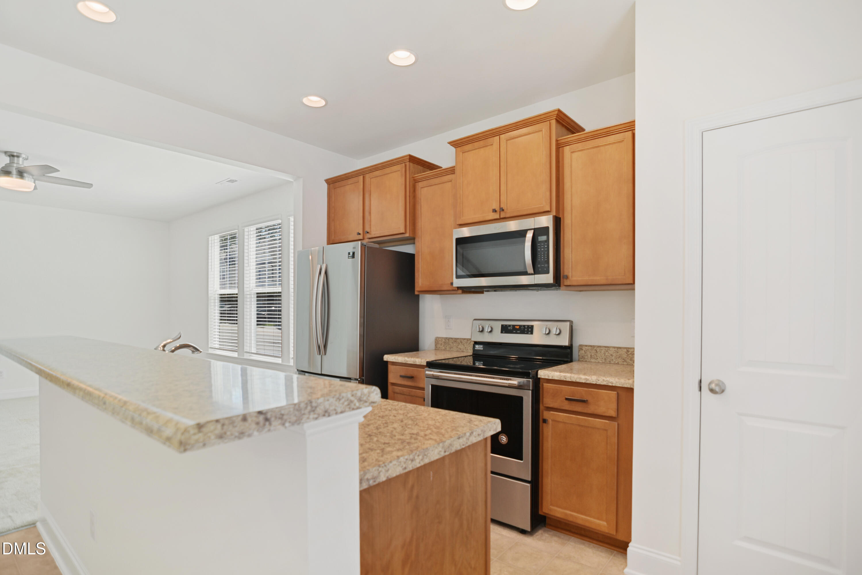 372 E Porthaven Way Property Photo 7