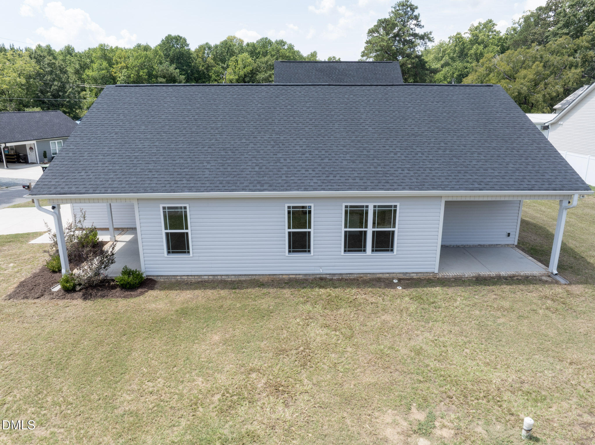 103 E Allen Street Property Photo 7