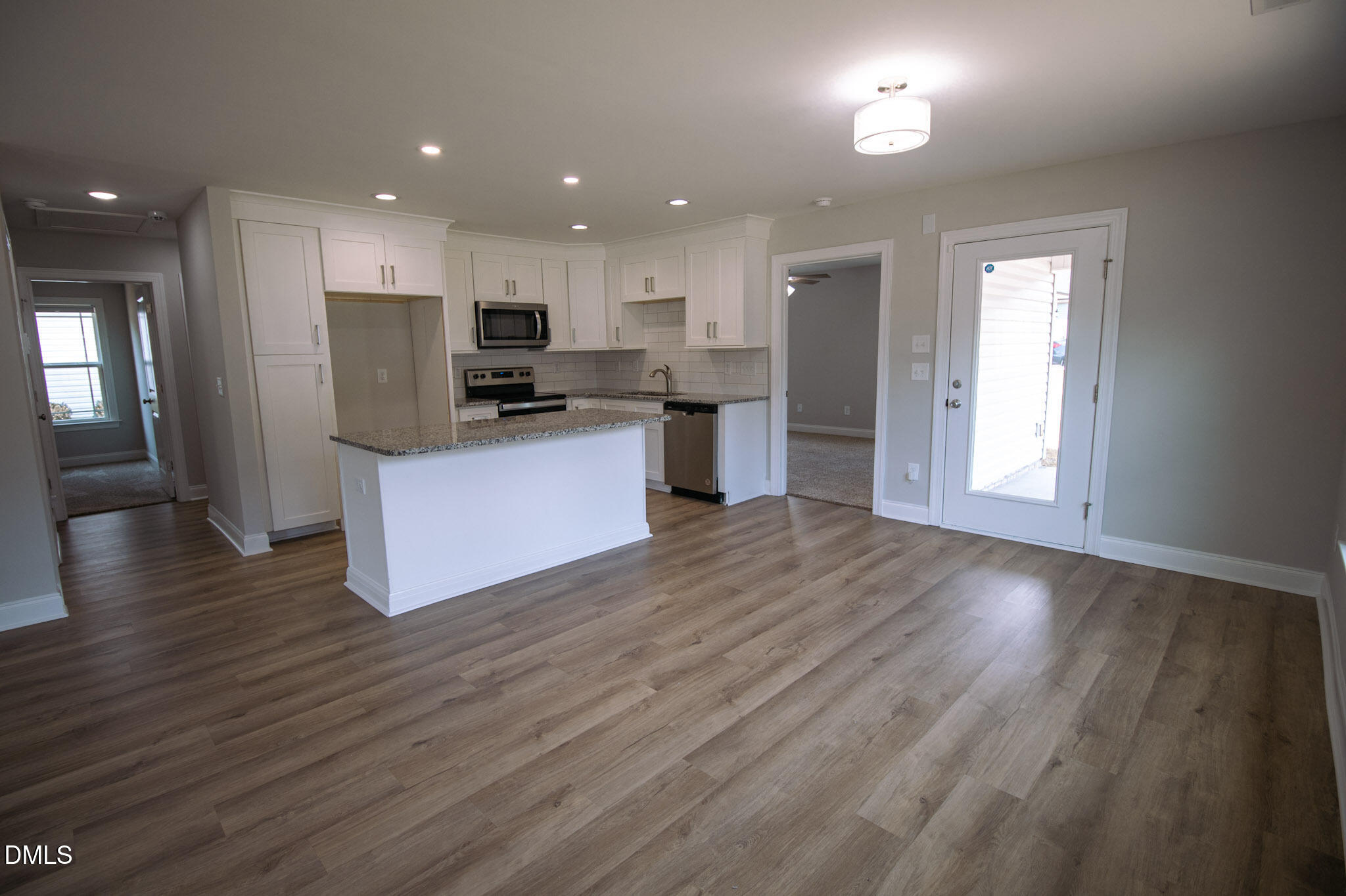 103 E Allen Street Property Photo 21