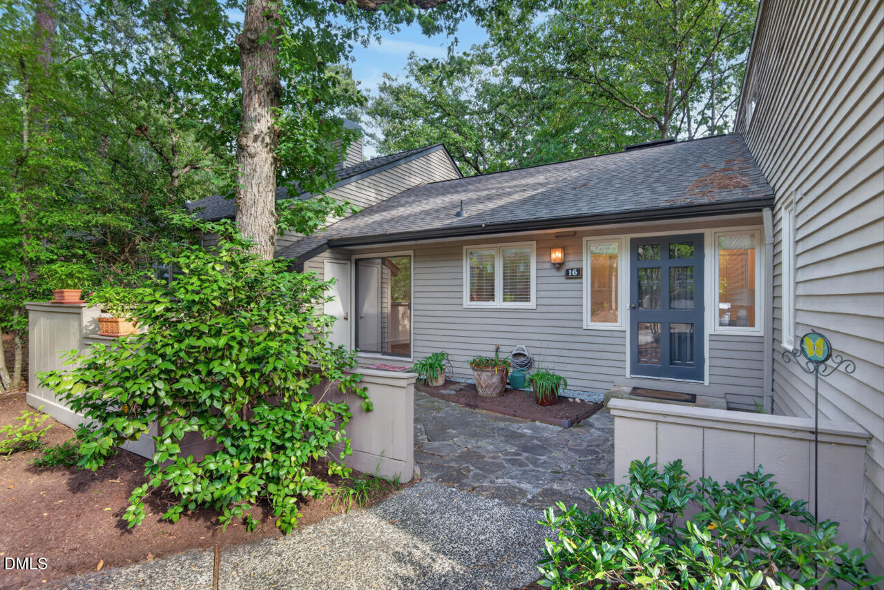 16 Glenmore Drive Property Photo 2