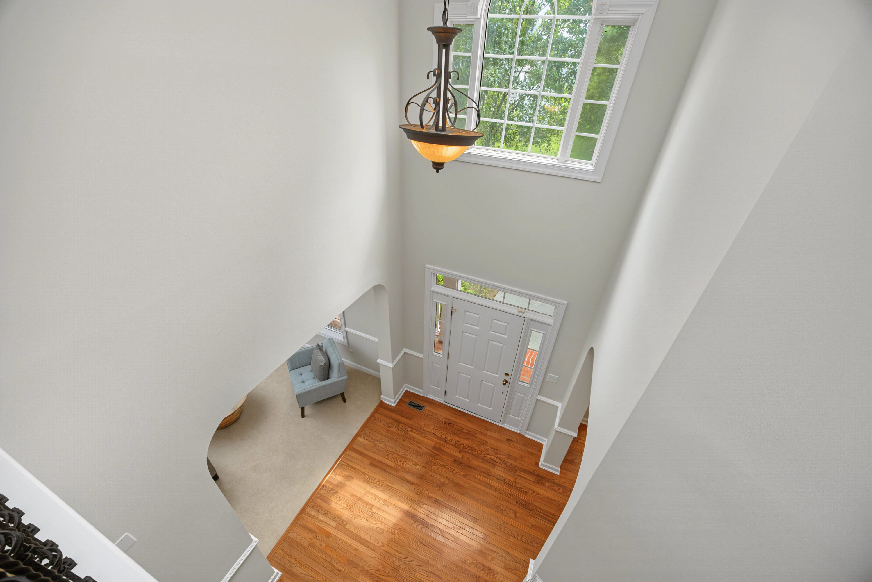 1015 Goldenview Court Property Photo 6