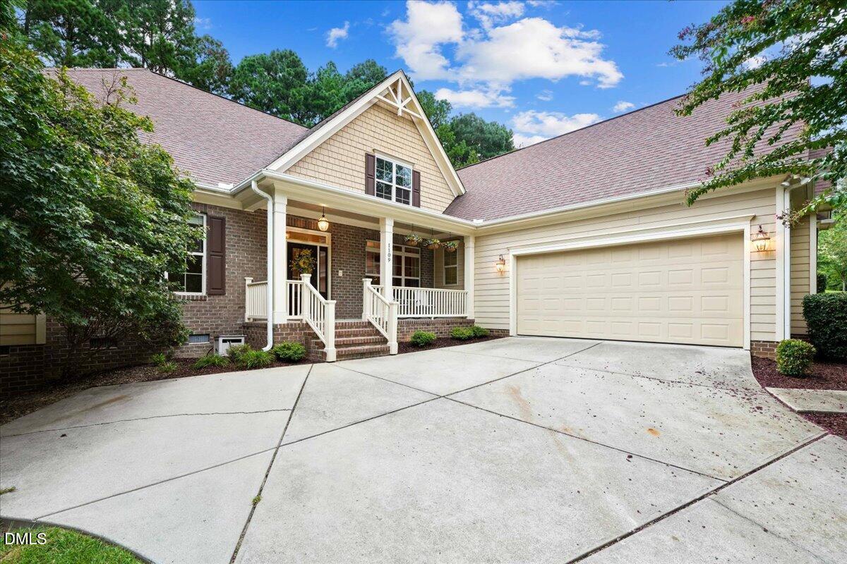 1109 Fanning Drive Property Photo 1