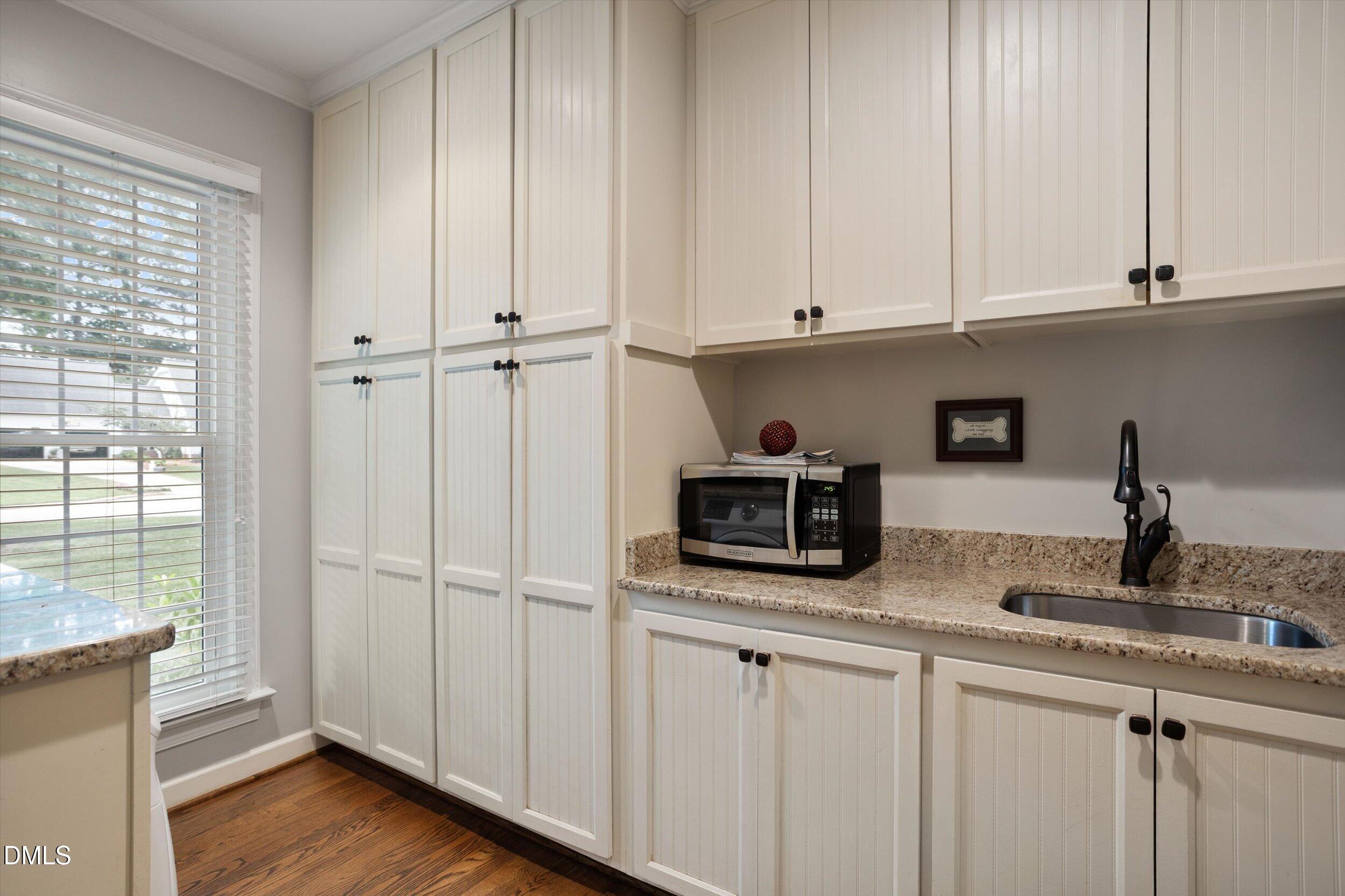 2216 Durweston Court Property Photo 27