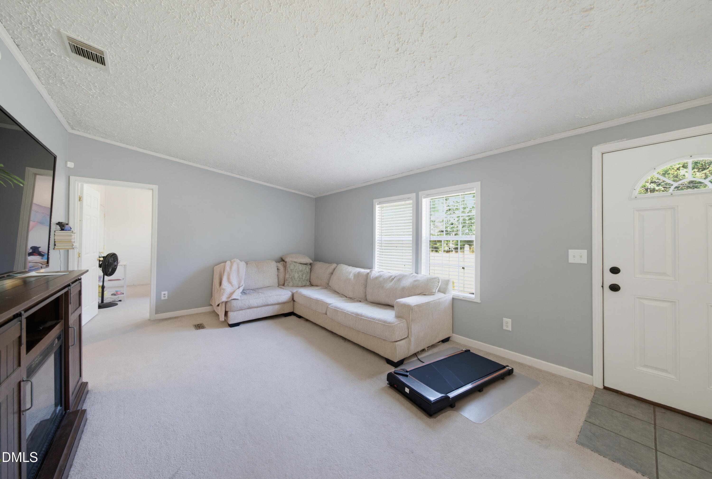 523 County Line Road Property Photo 6