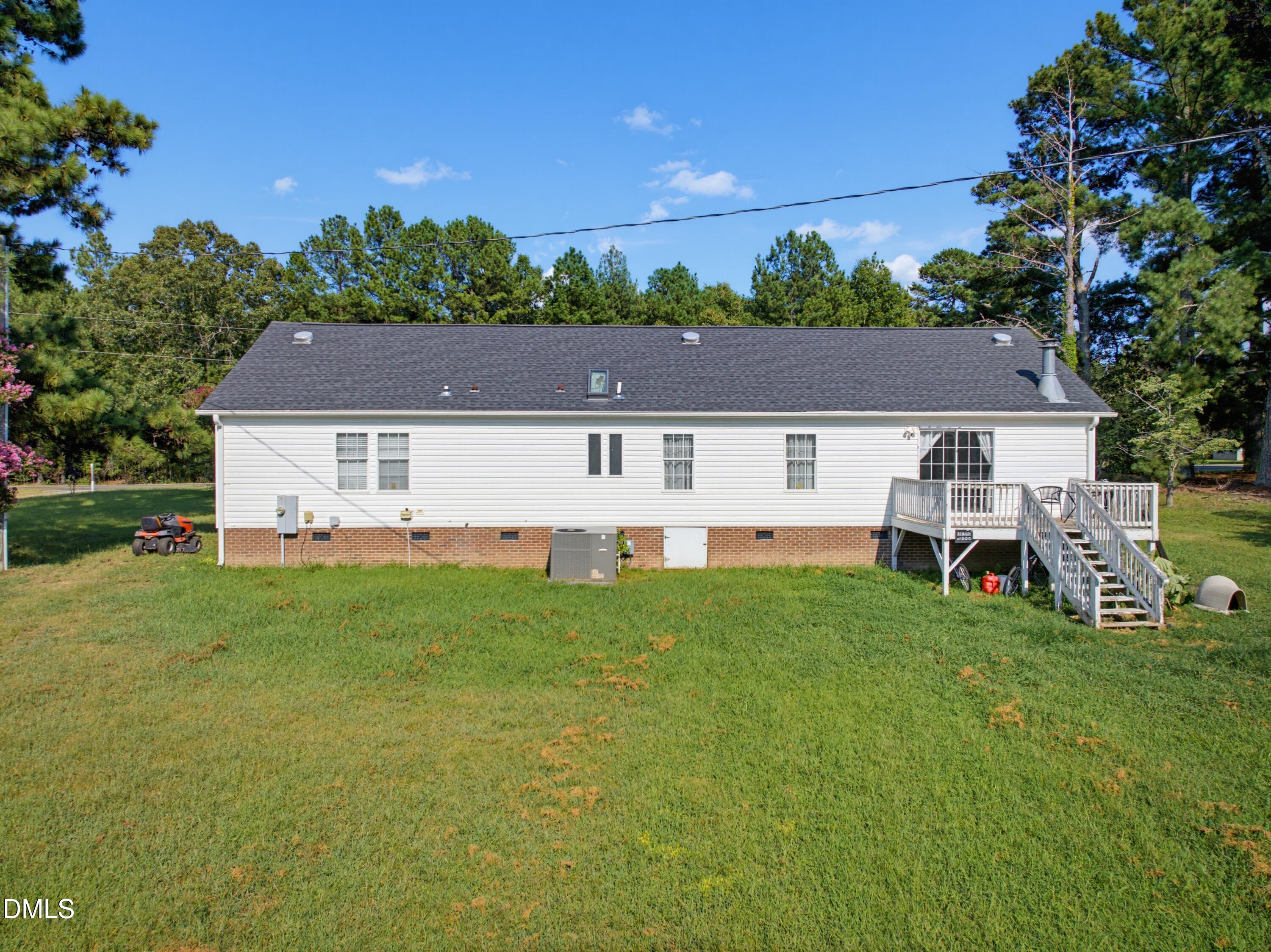 523 County Line Road Property Photo 32
