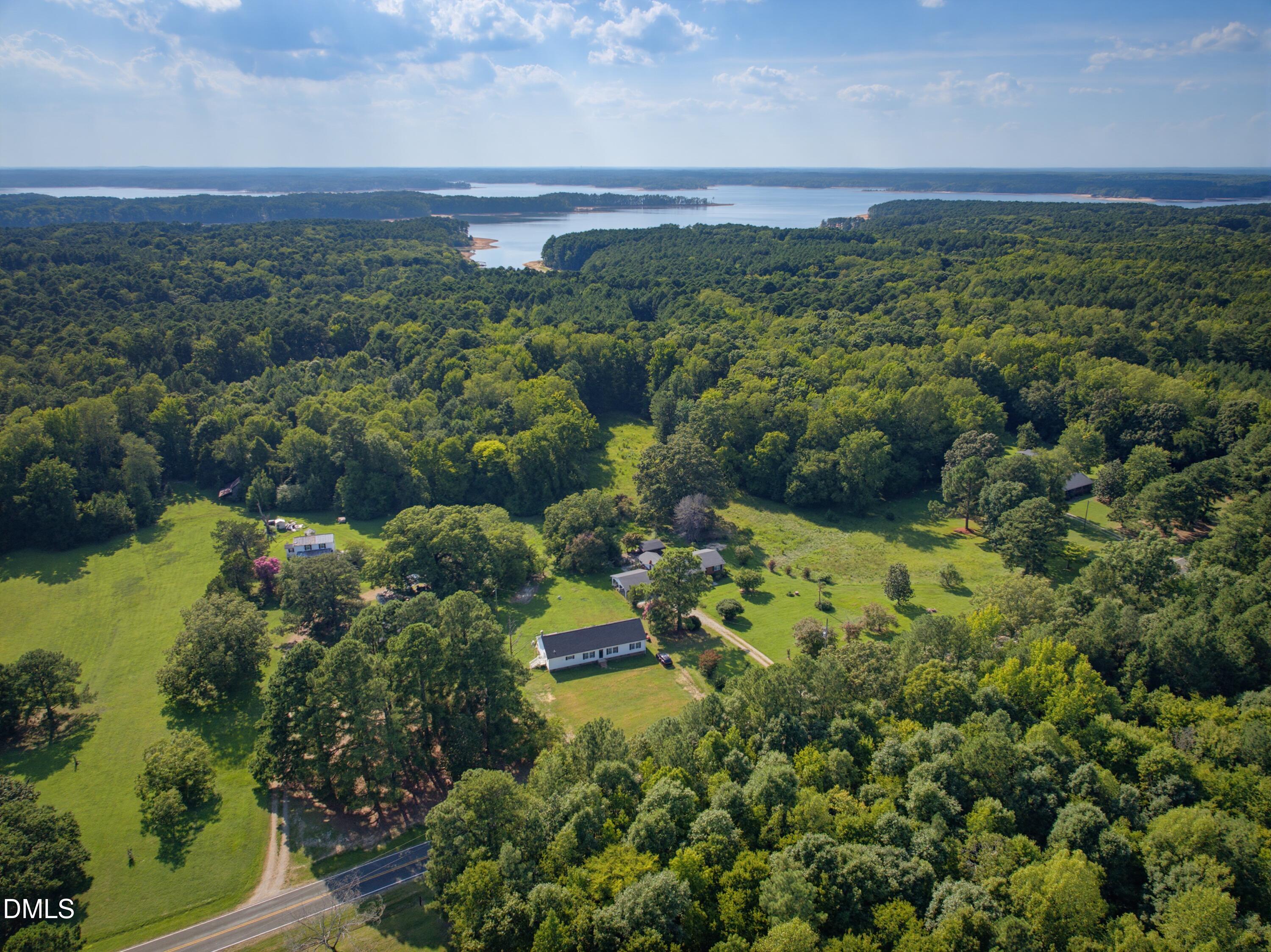 523 County Line Road Property Photo 33