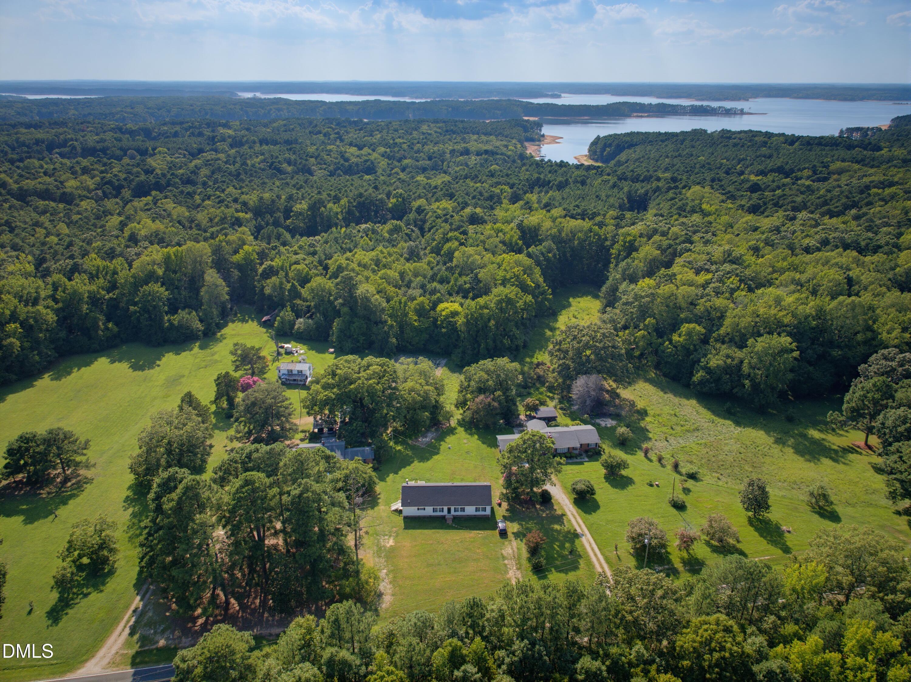 523 County Line Road Property Photo 34