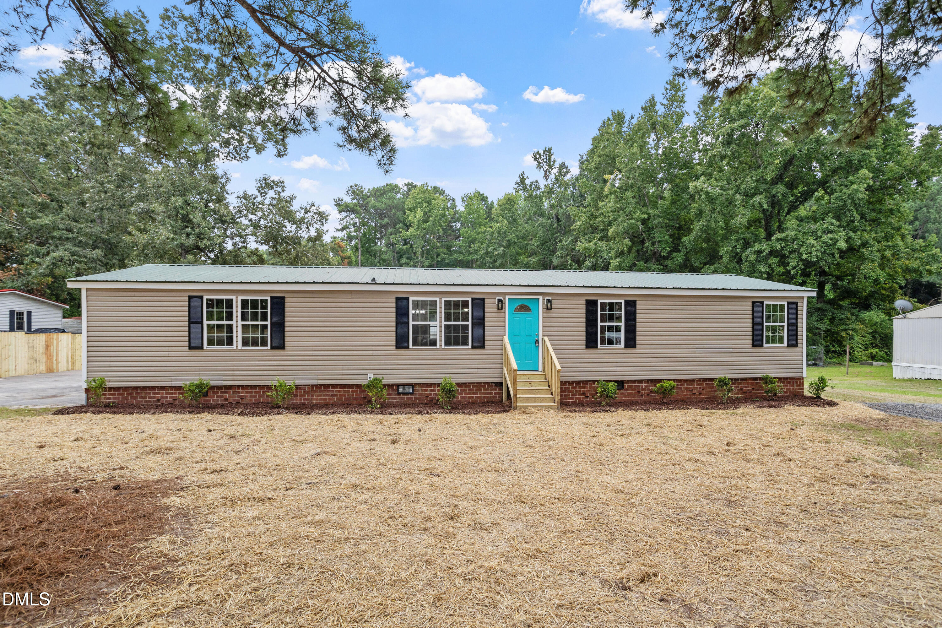 6211 Lemon Springs Road Property Photo 1