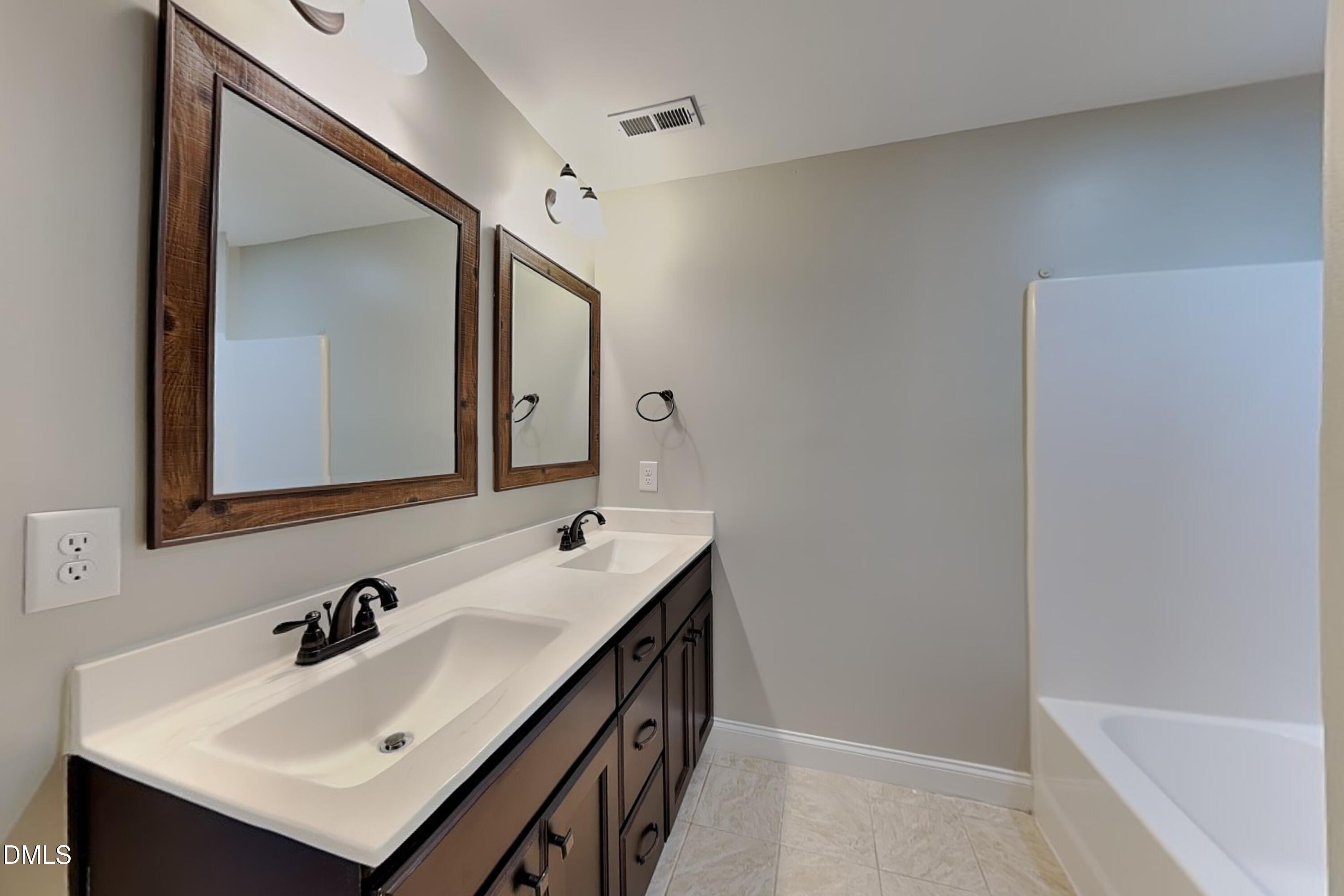 3100 Matthew Ridge Drive Property Photo 17