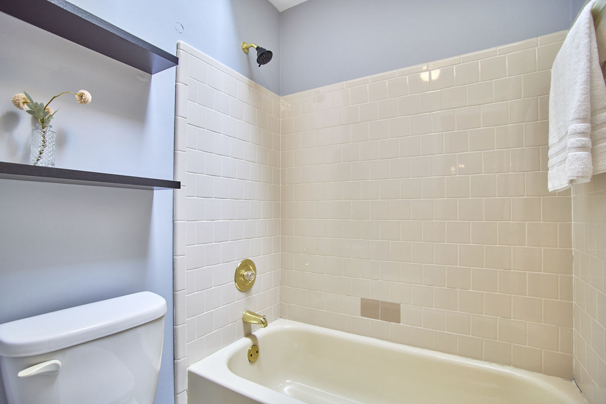 4000 Kettering Drive Property Photo 18