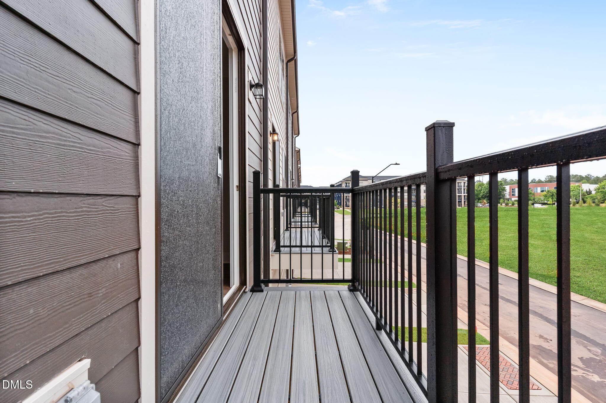 790 Ballyneal Alley Property Photo 5