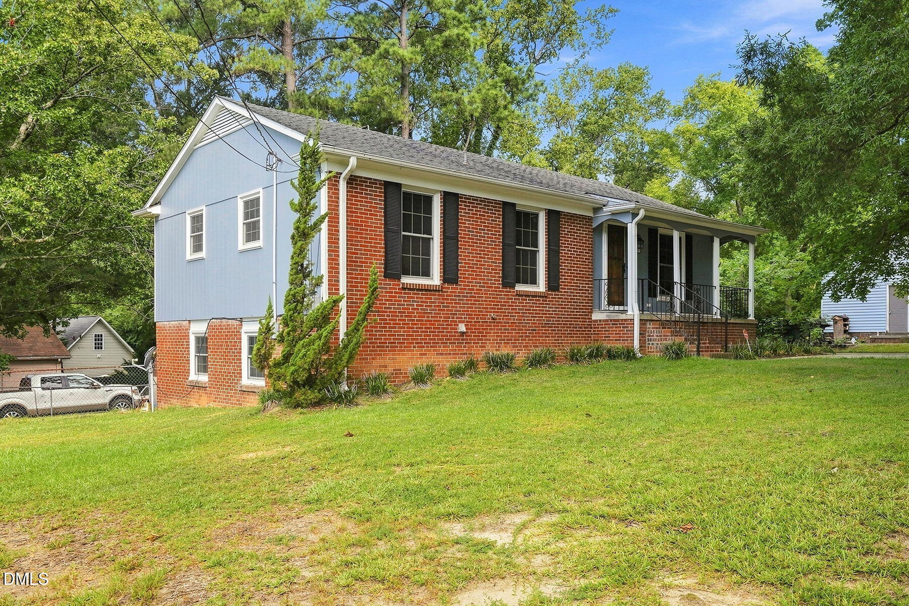 1008 Beverly Drive Property Photo 2
