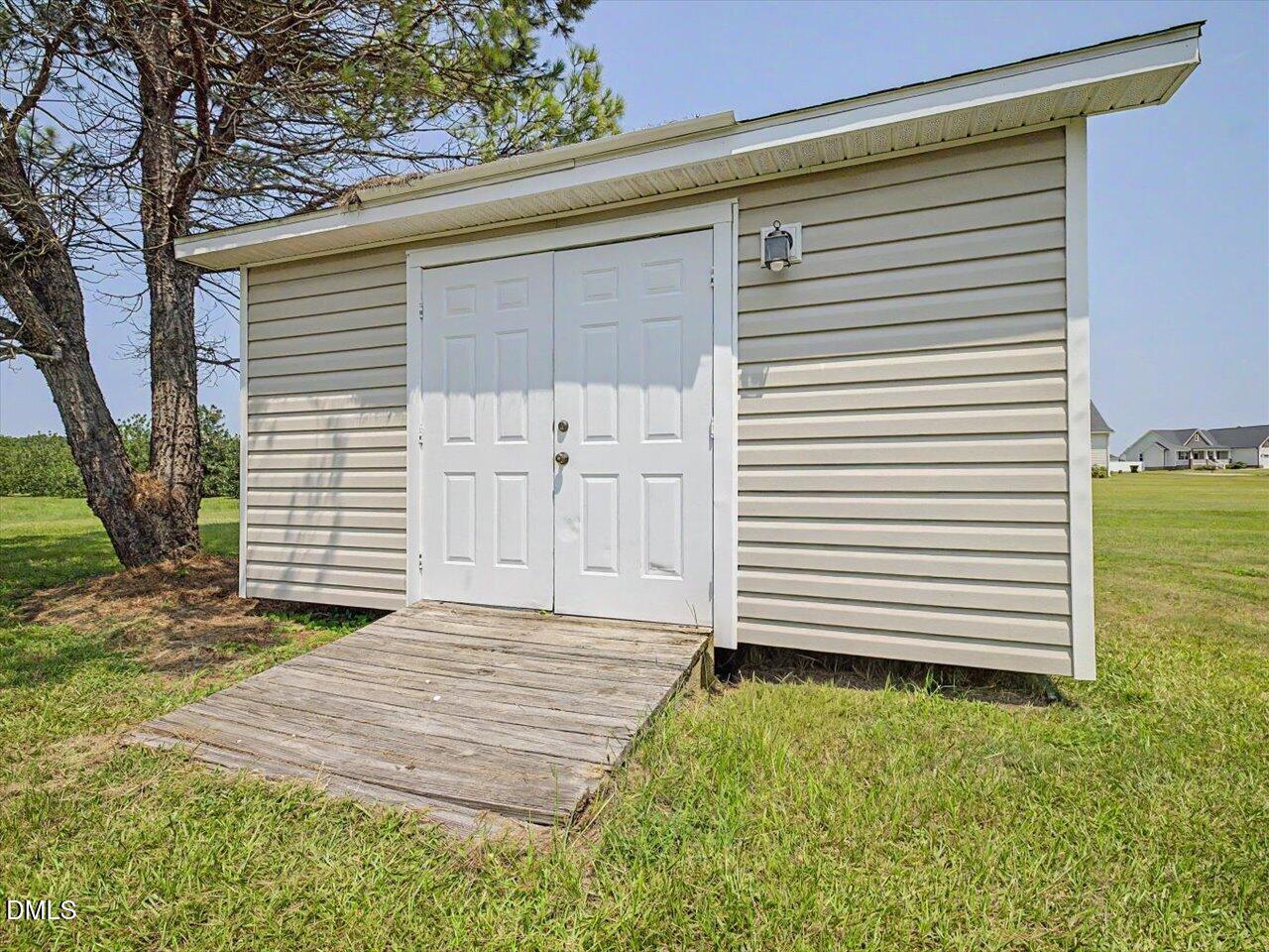 188 Bayberry Lane Property Photo 37