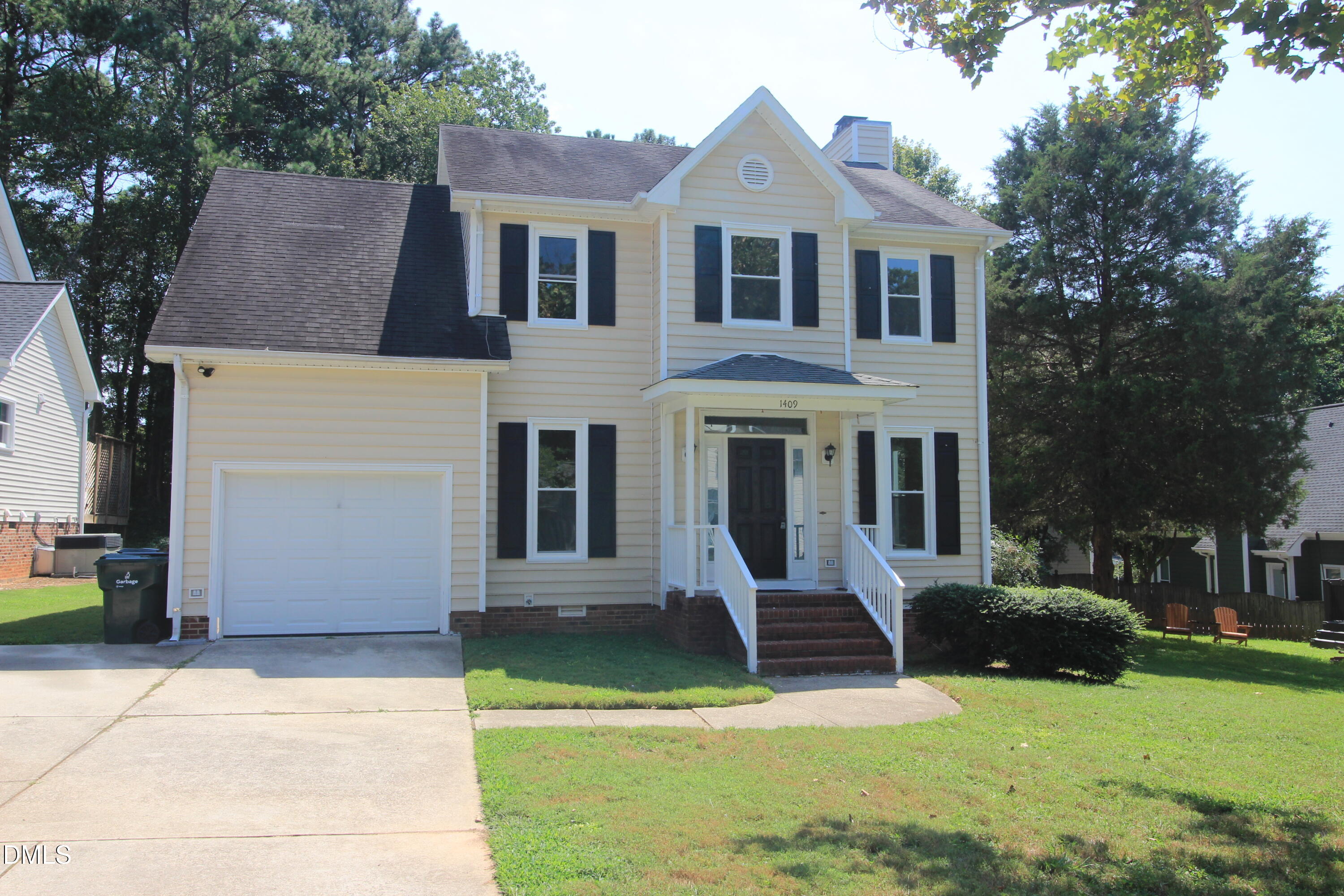 1409 Opal Court Property Photo 1