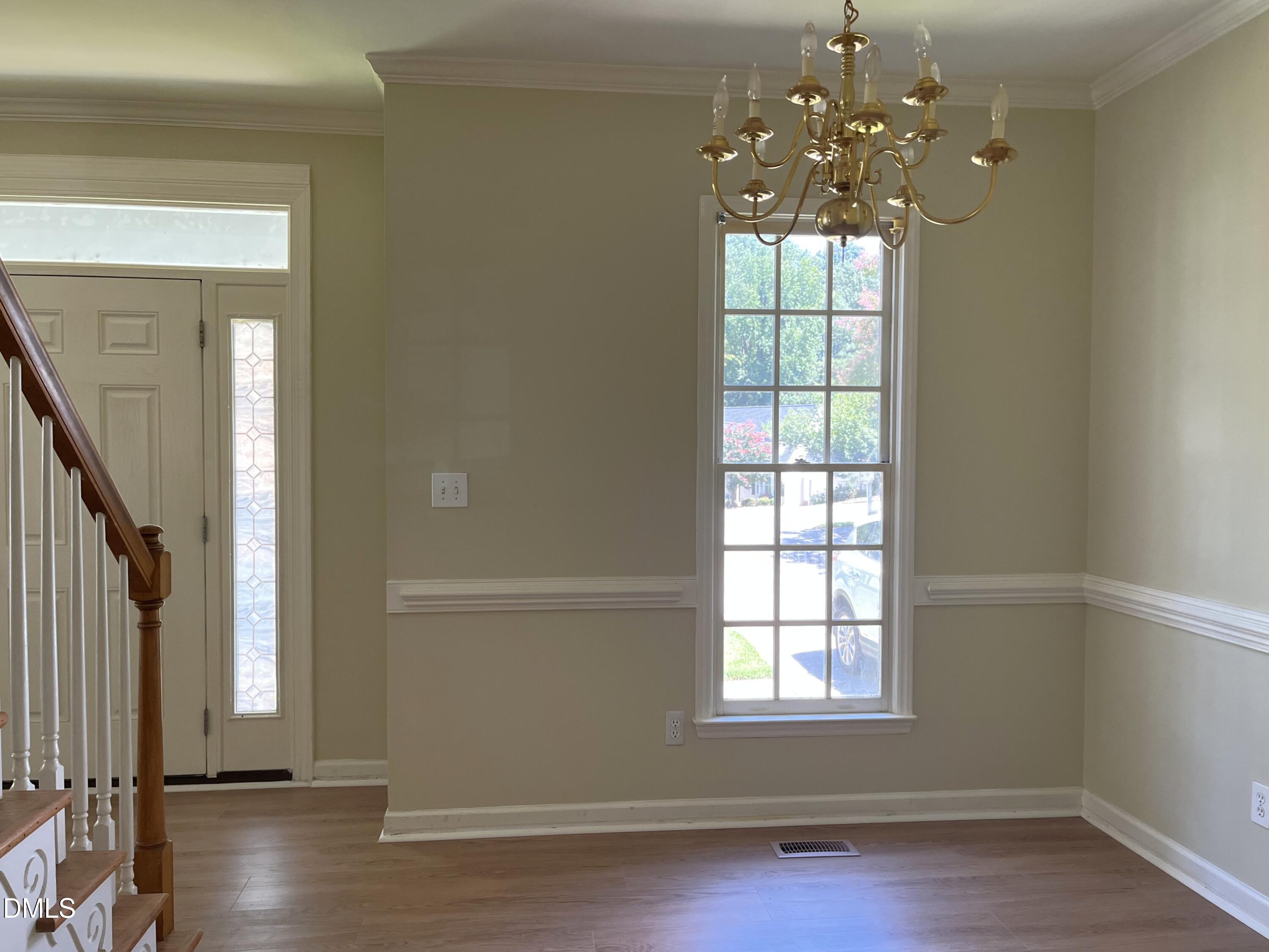 1409 Opal Court Property Photo 5