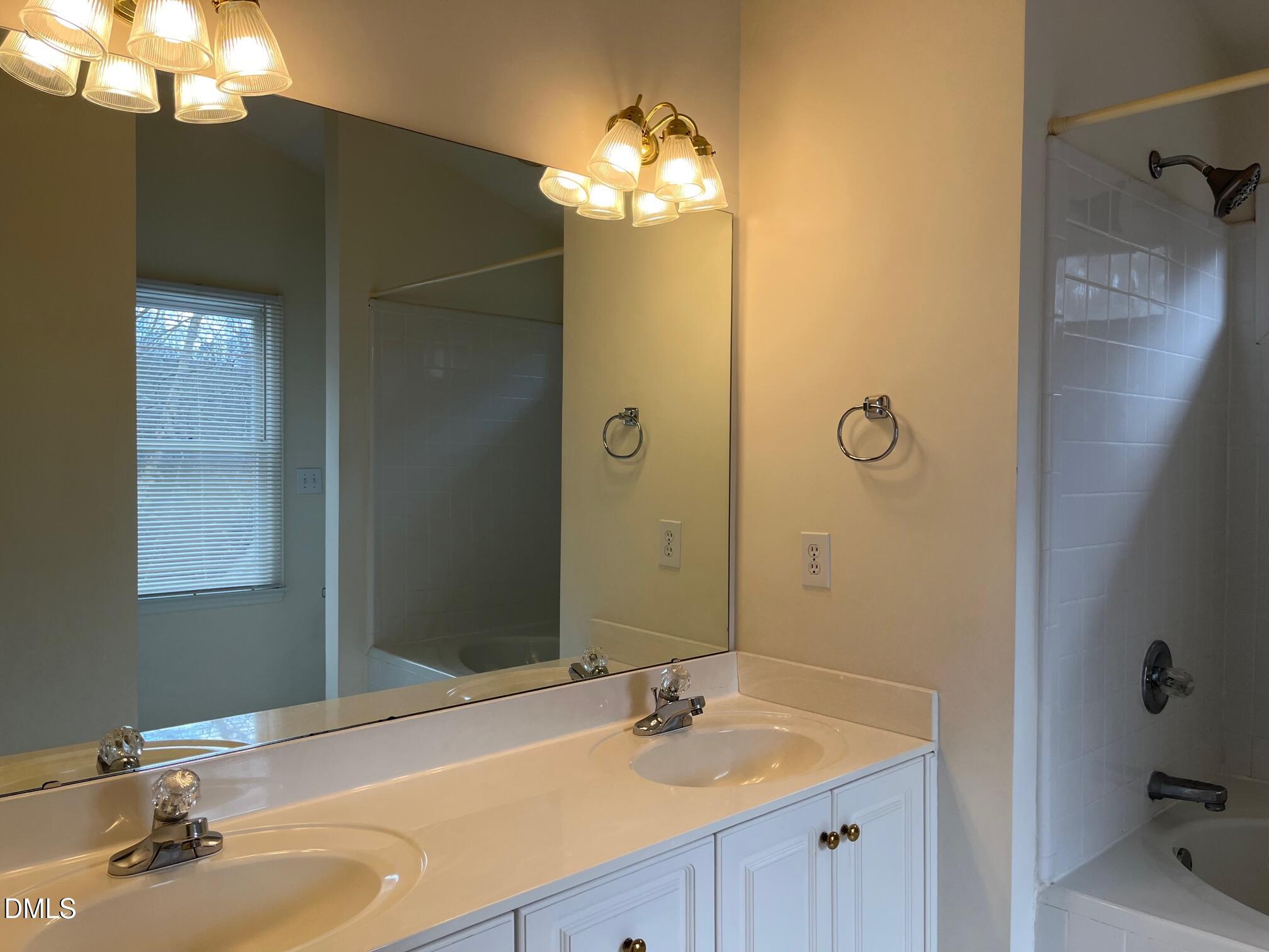 1409 Opal Court Property Photo 8