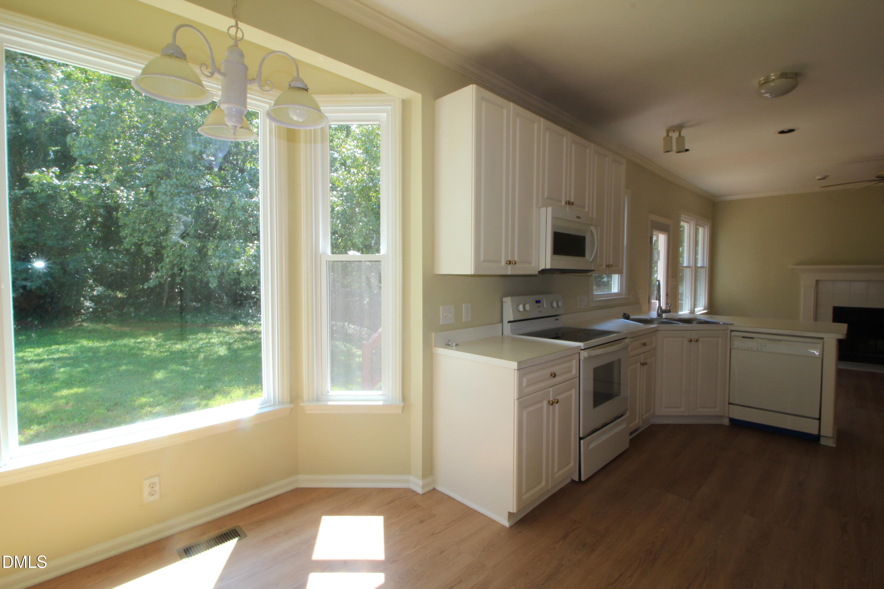 1409 Opal Court Property Photo 22