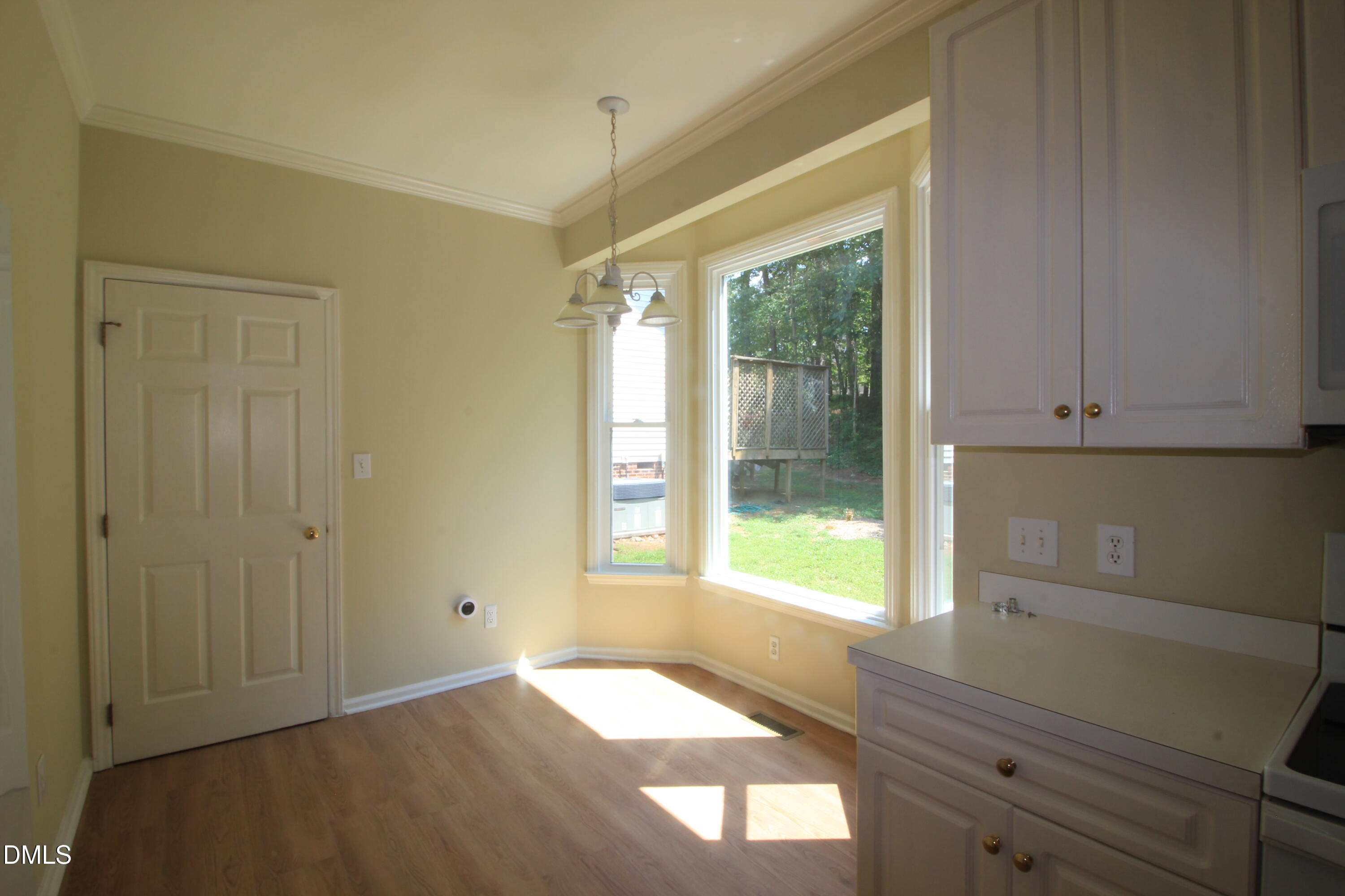 1409 Opal Court Property Photo 23