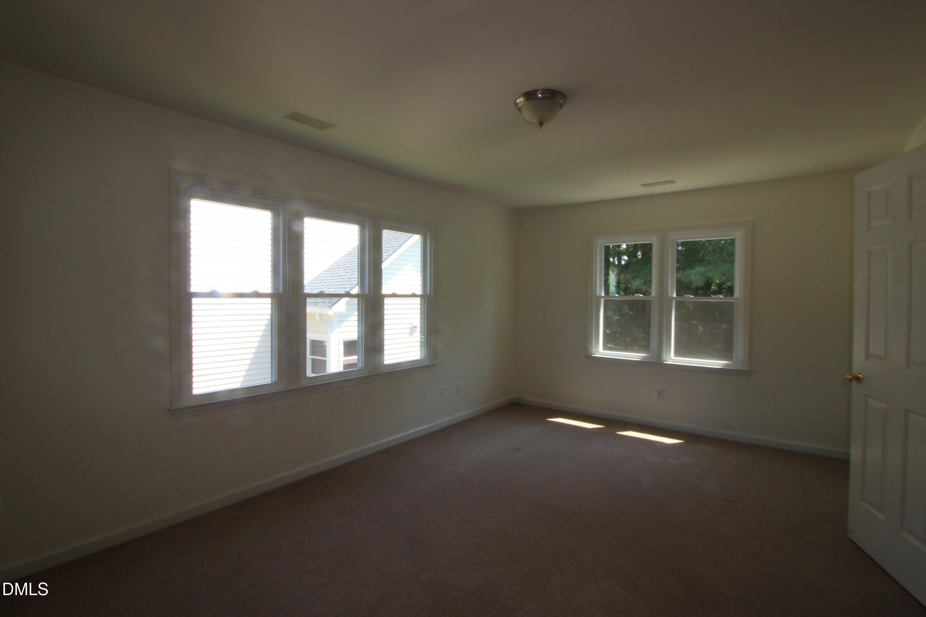 1409 Opal Court Property Photo 27