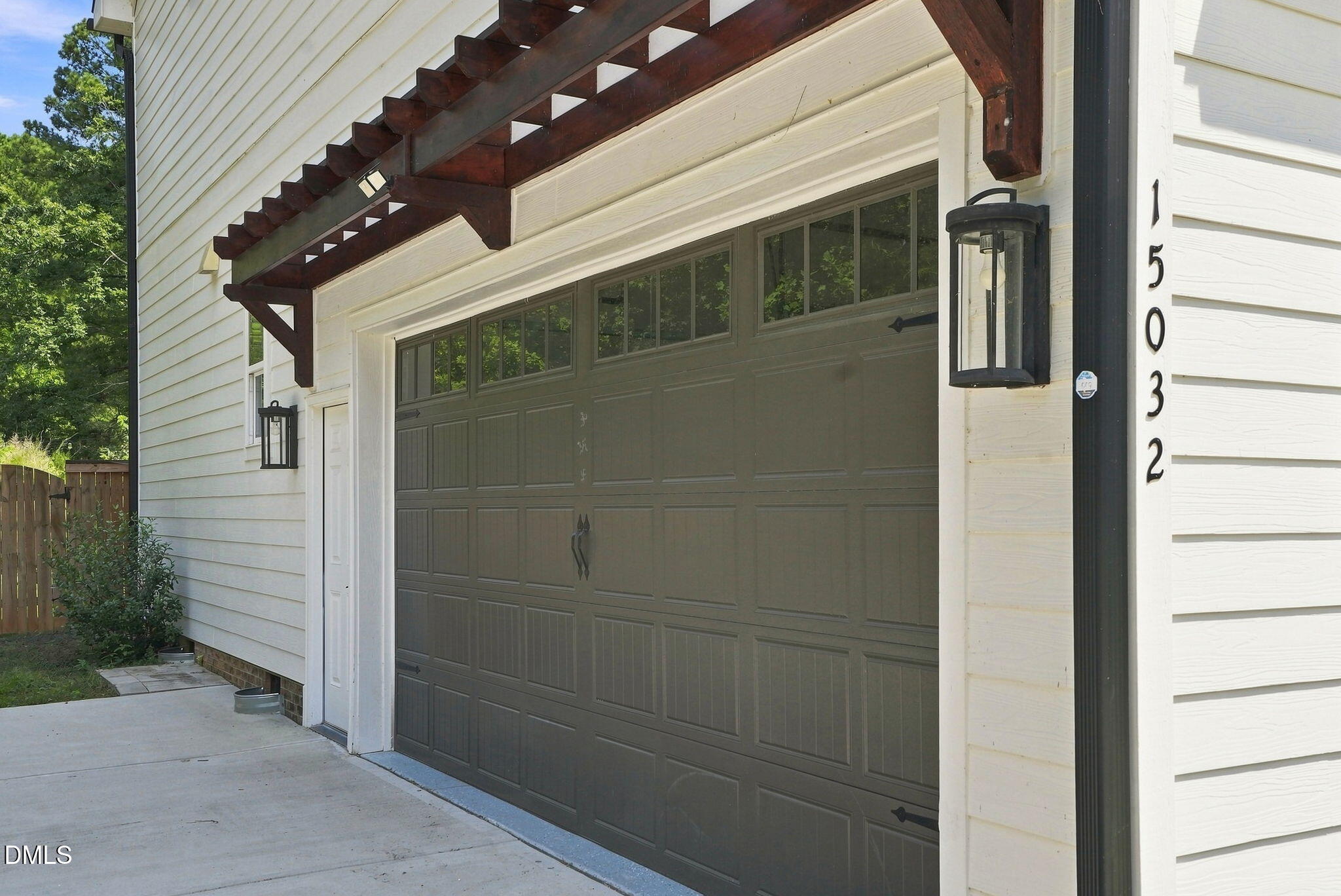 15032 Westerfield Road Property Photo 5