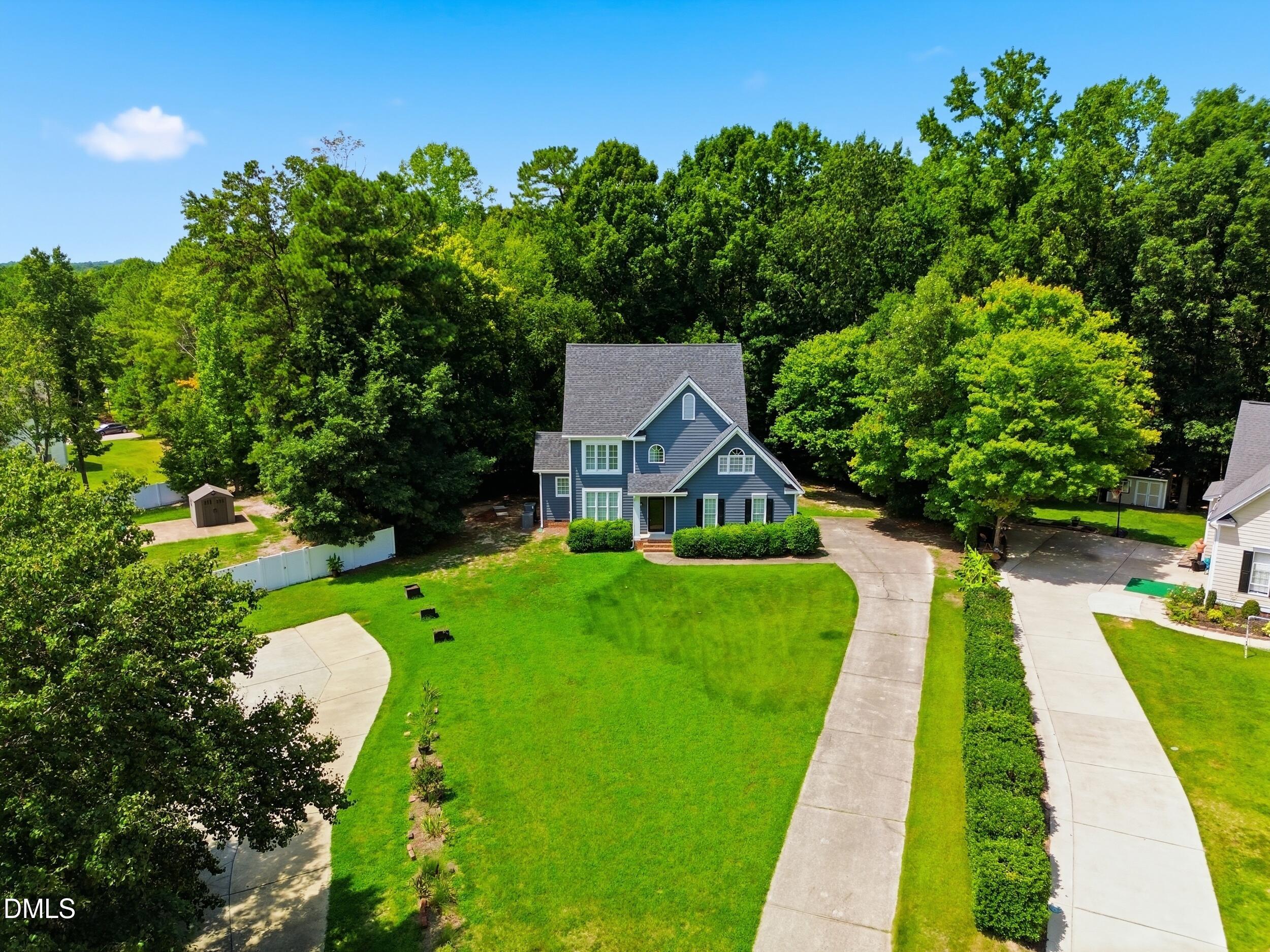 1300 Windy Field Circle Property Photo 5