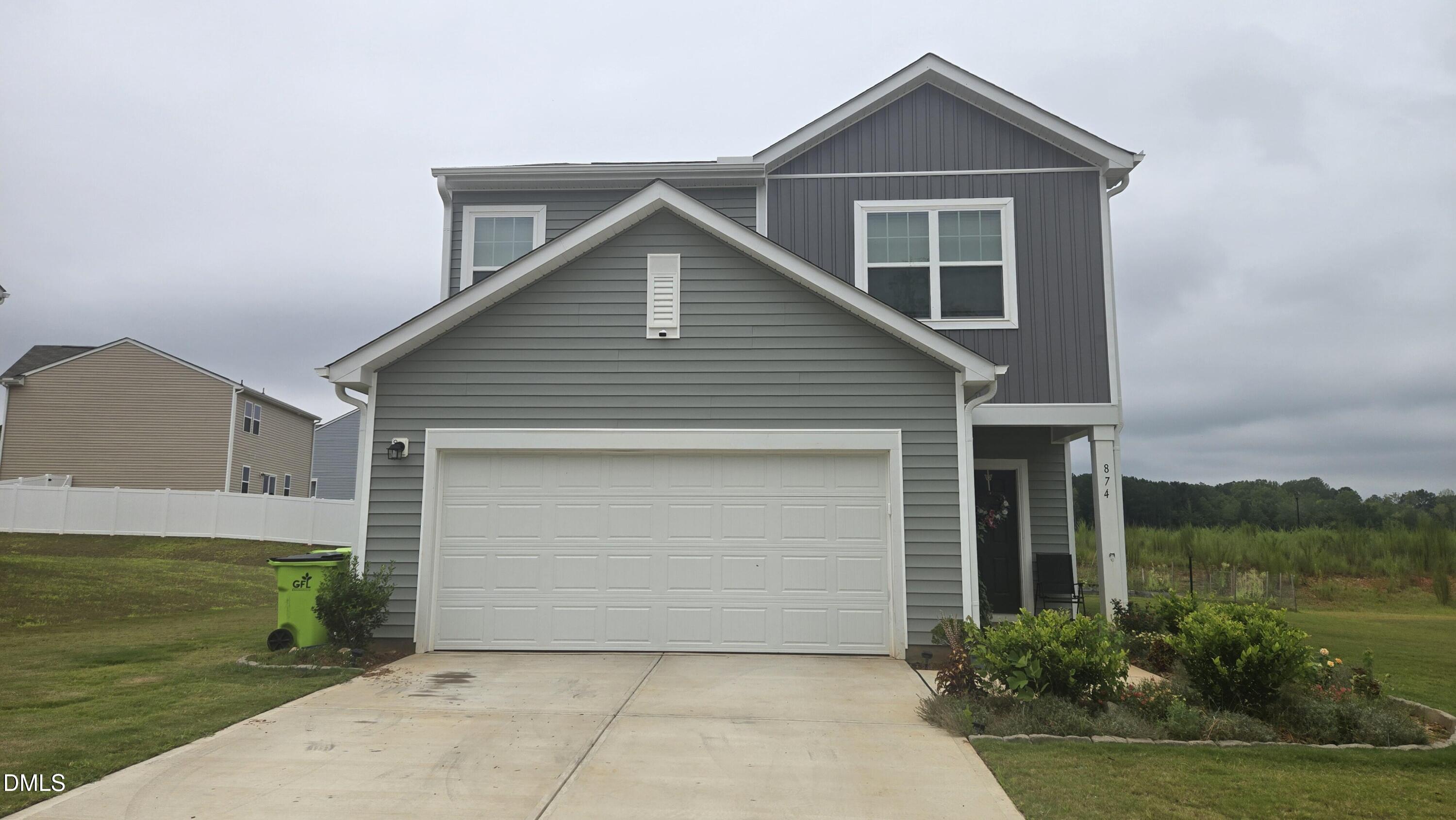 874 Embraer Way Property Photo 1