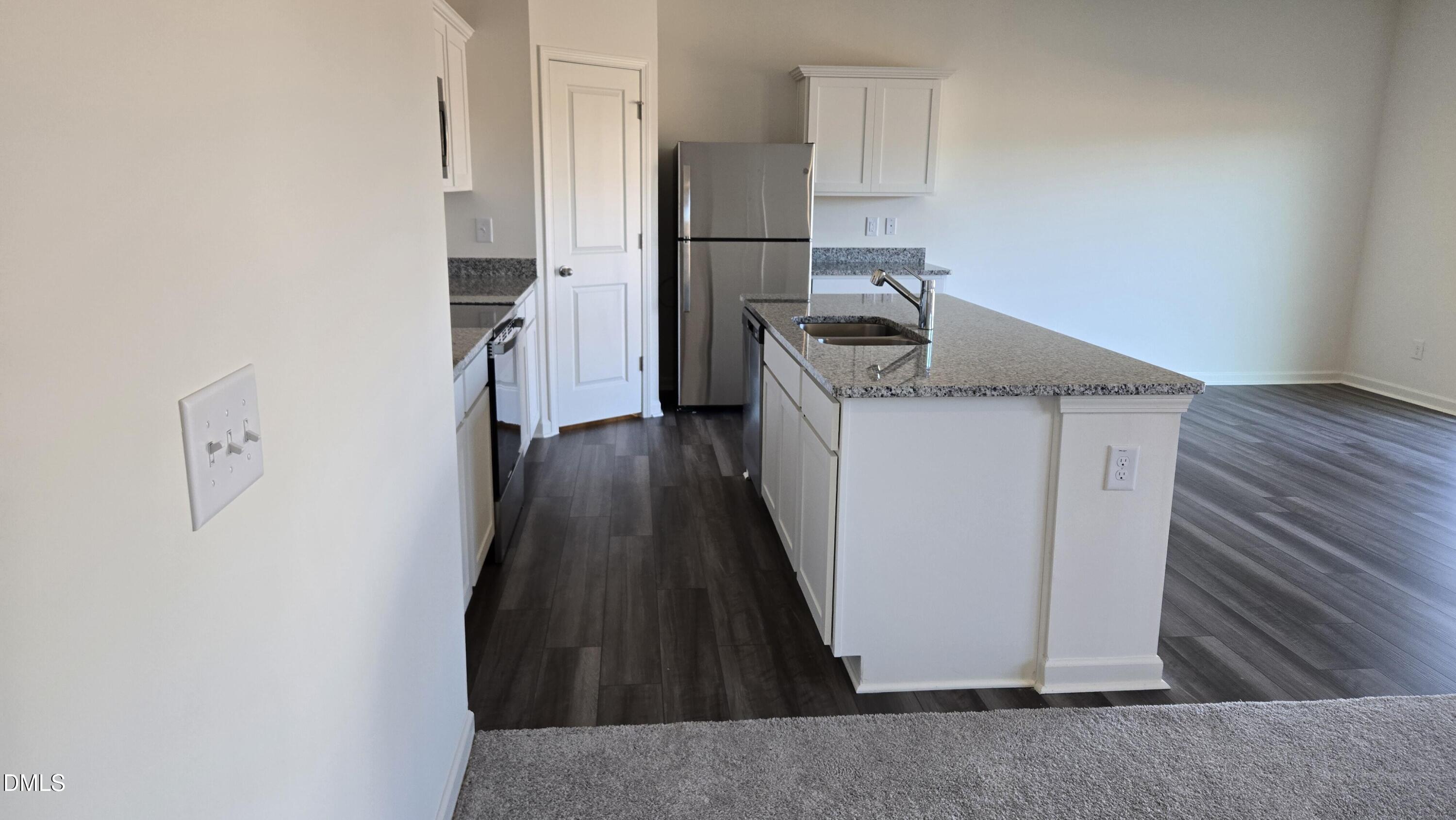 874 Embraer Way Property Photo 6