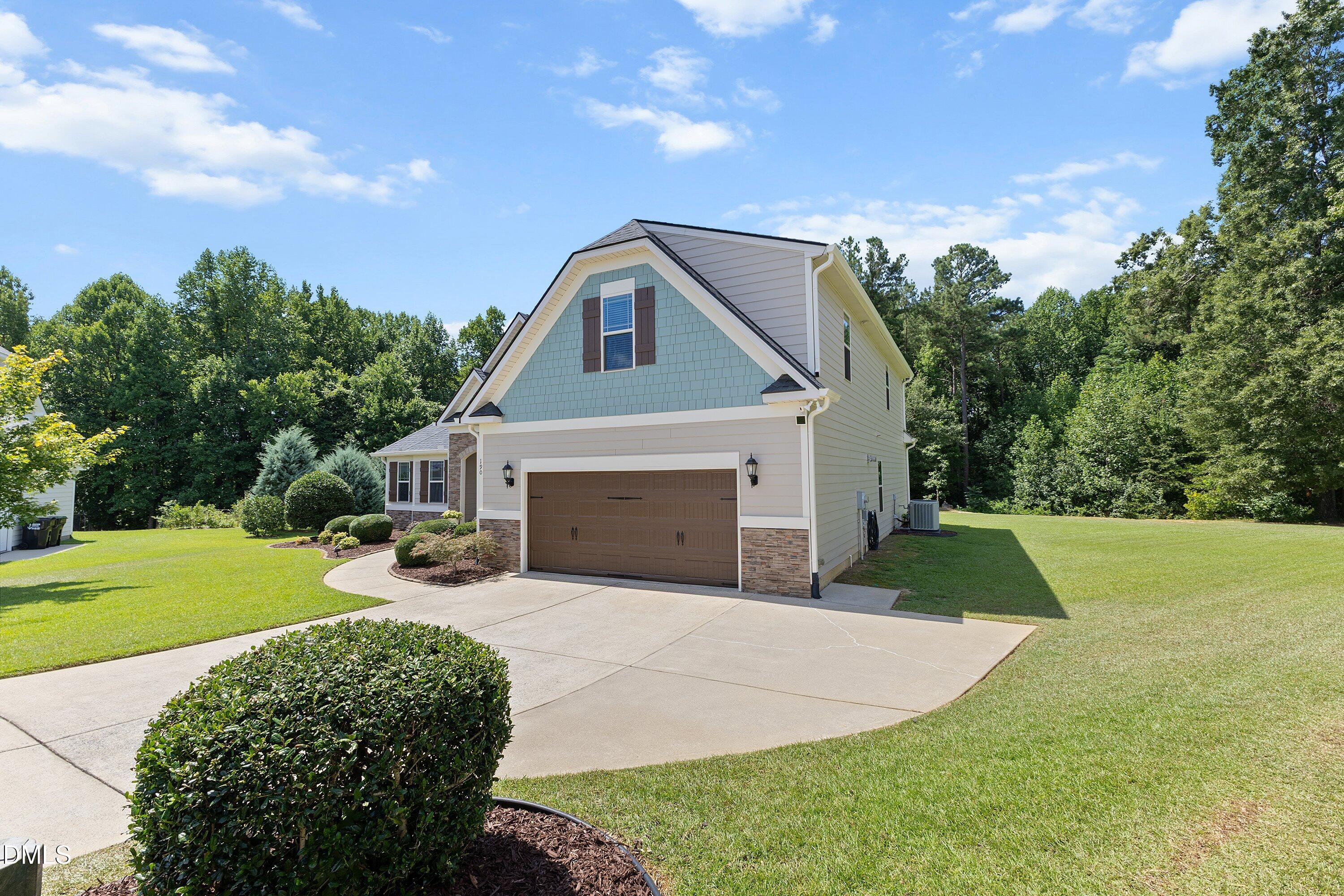 190 Retriever Court Property Photo 3
