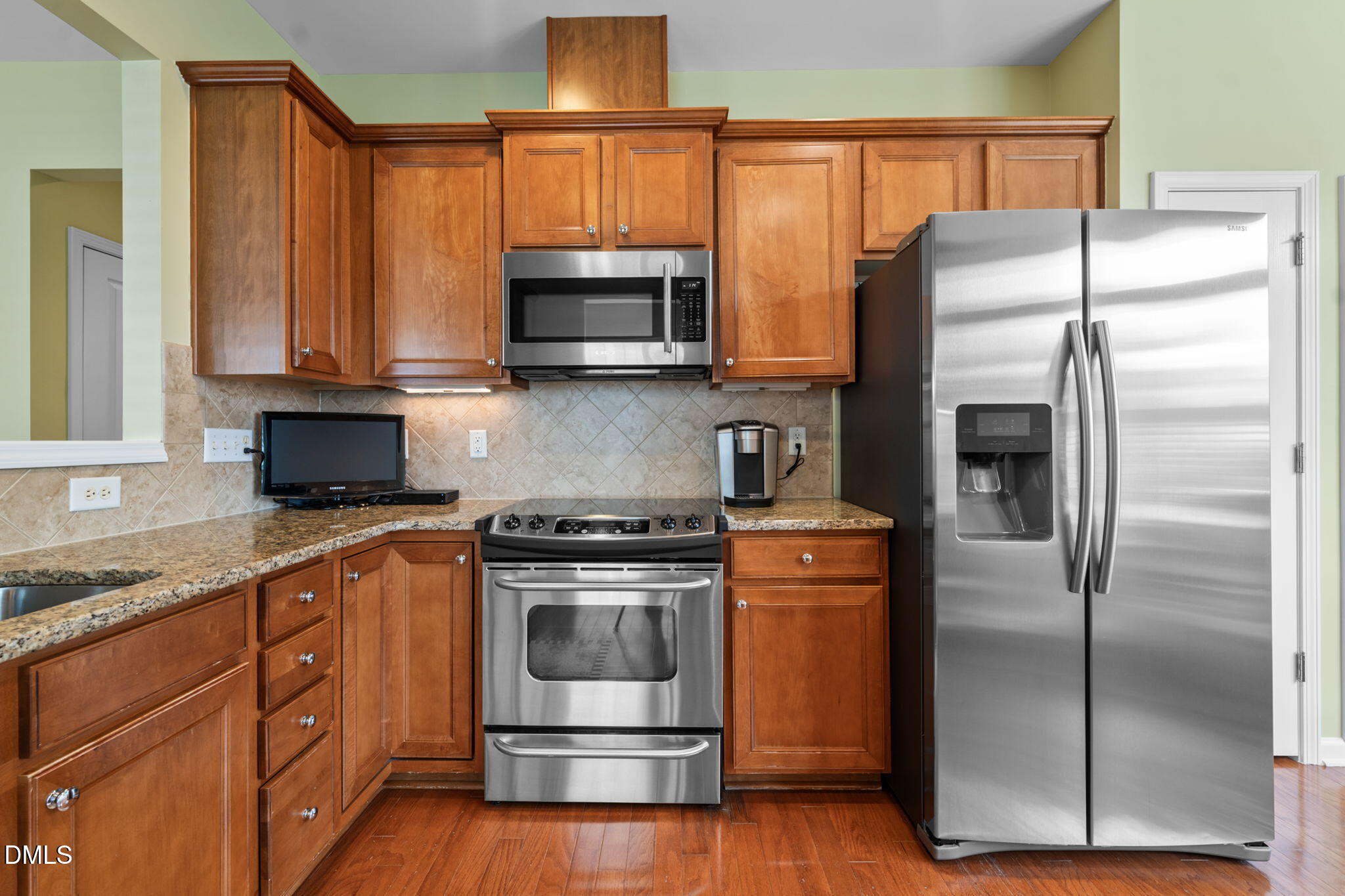 801 Burnaby Court Property Photo 7