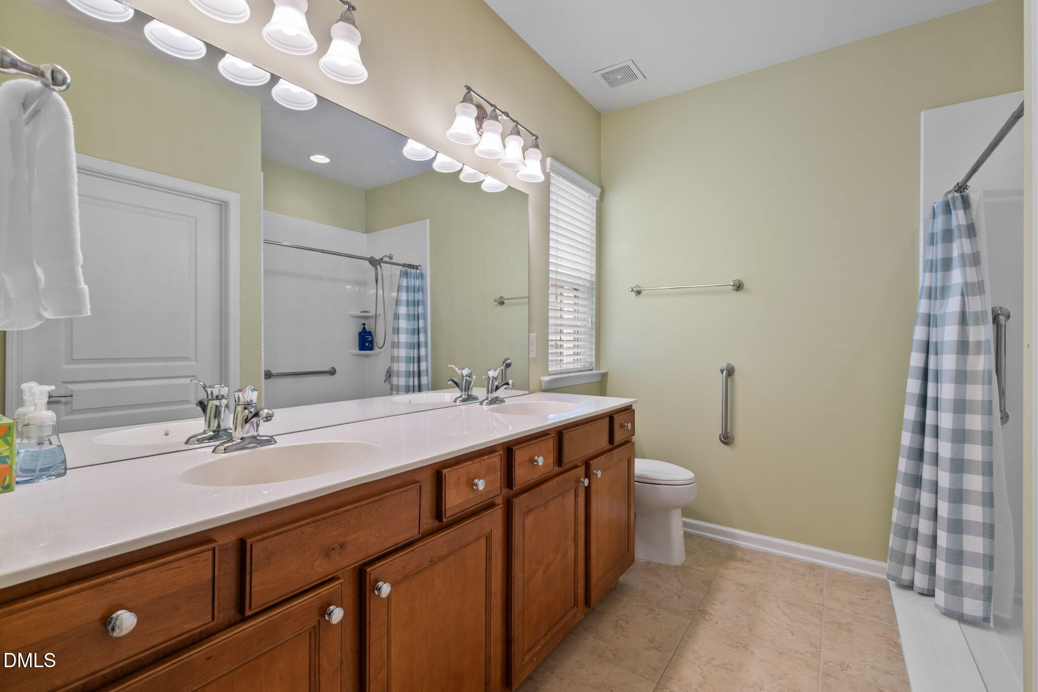 801 Burnaby Court Property Photo 27
