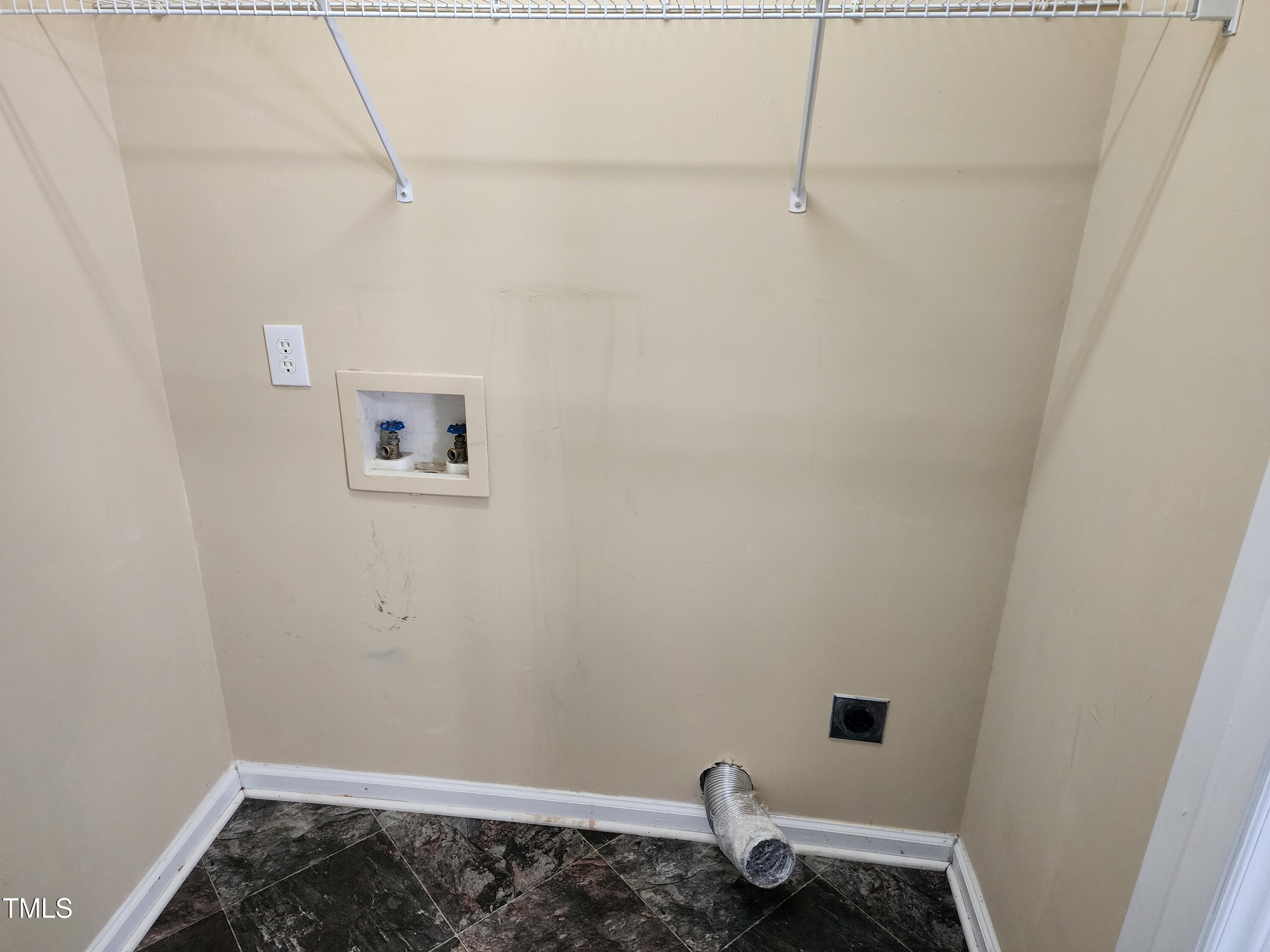 3809 Mardela Spring Drive Property Photo 7