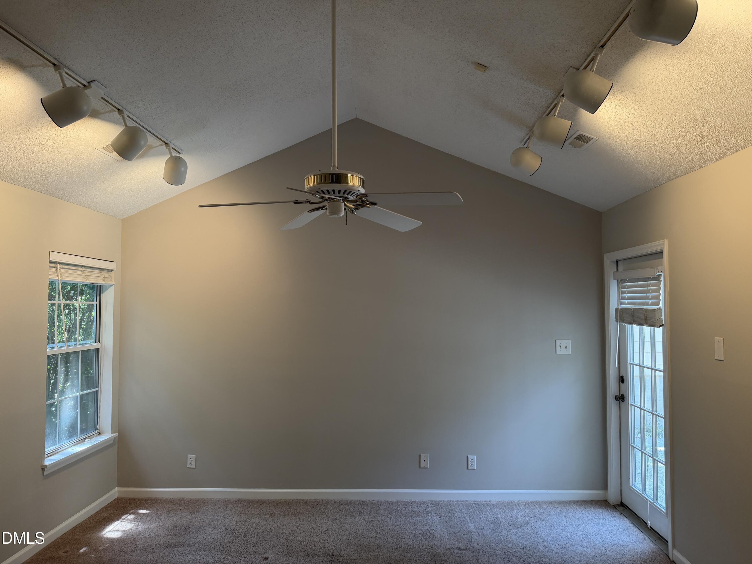 513 High Ridge Drive Property Photo 10