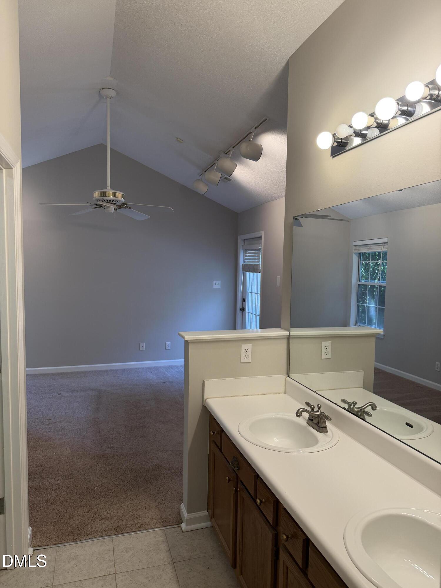513 High Ridge Drive Property Photo 13
