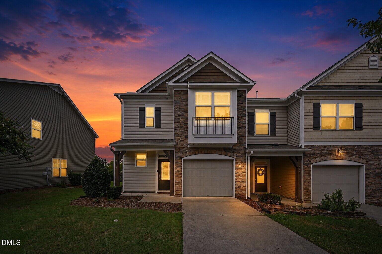 1025 Historic Circle