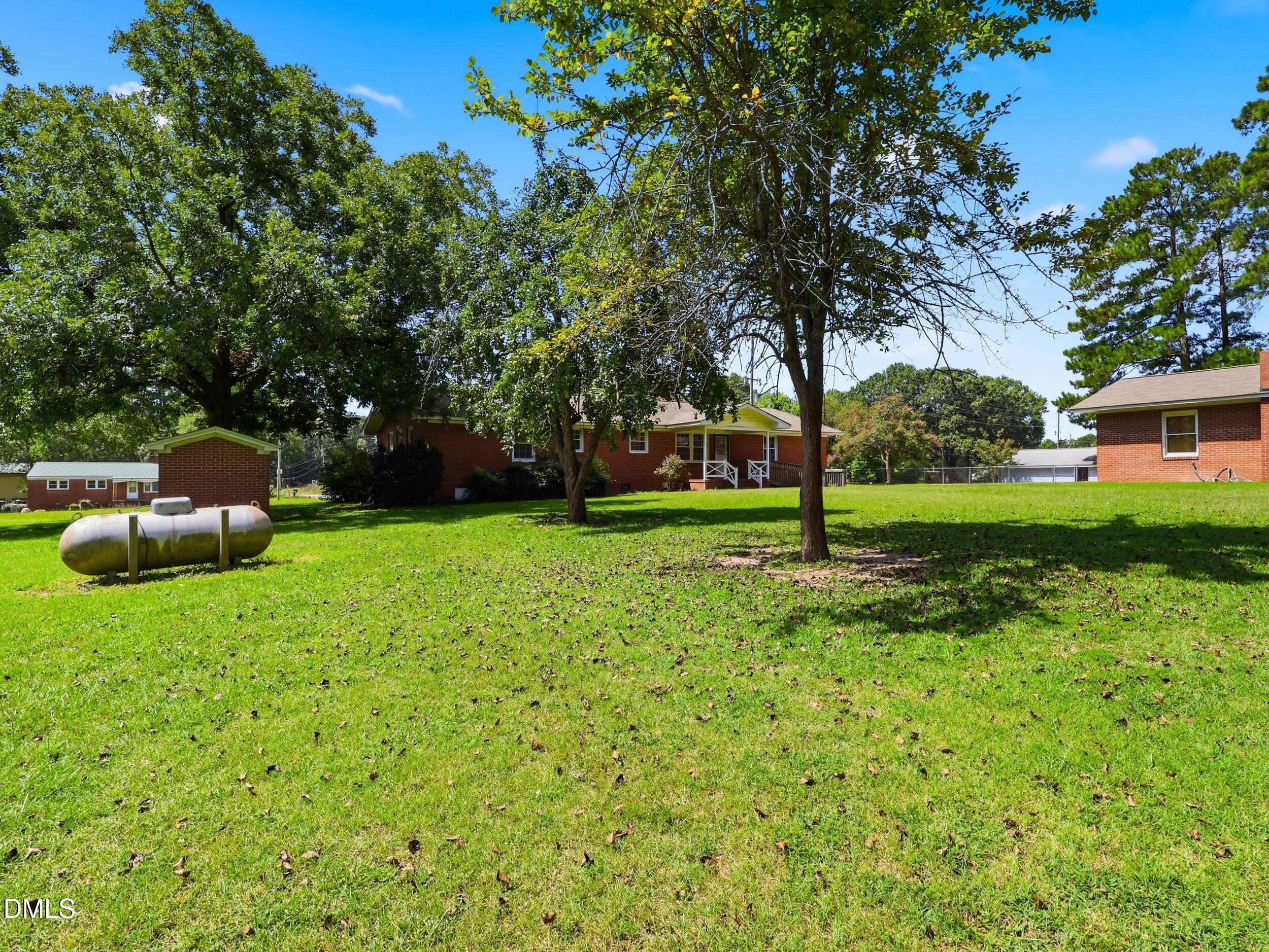 8701, 8705 White Oak Road Property Photo 28