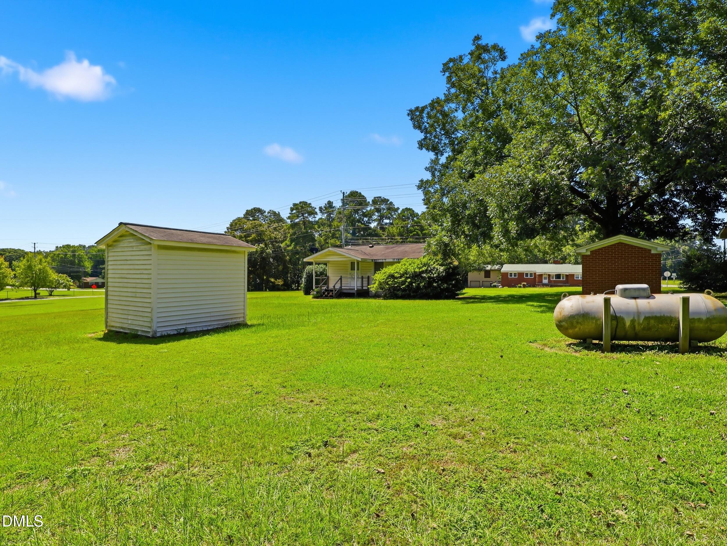 8701, 8705 White Oak Road Property Photo 29