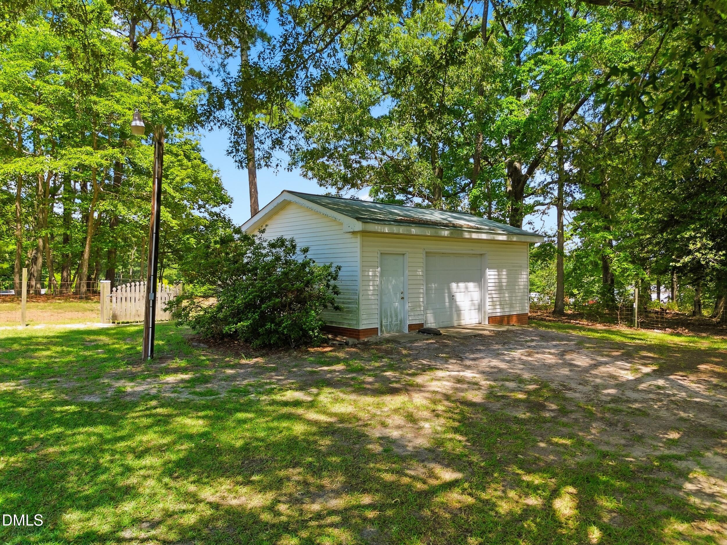 8701, 8705 White Oak Road Property Photo 31