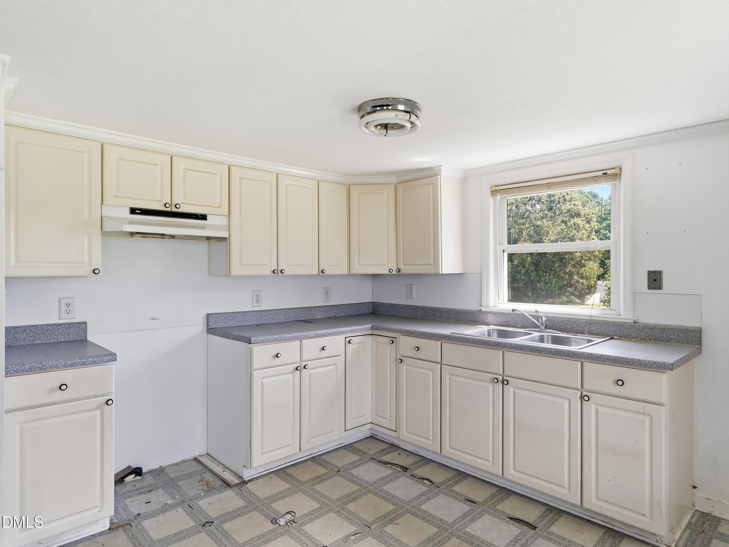 8701, 8705 White Oak Road Property Photo 38