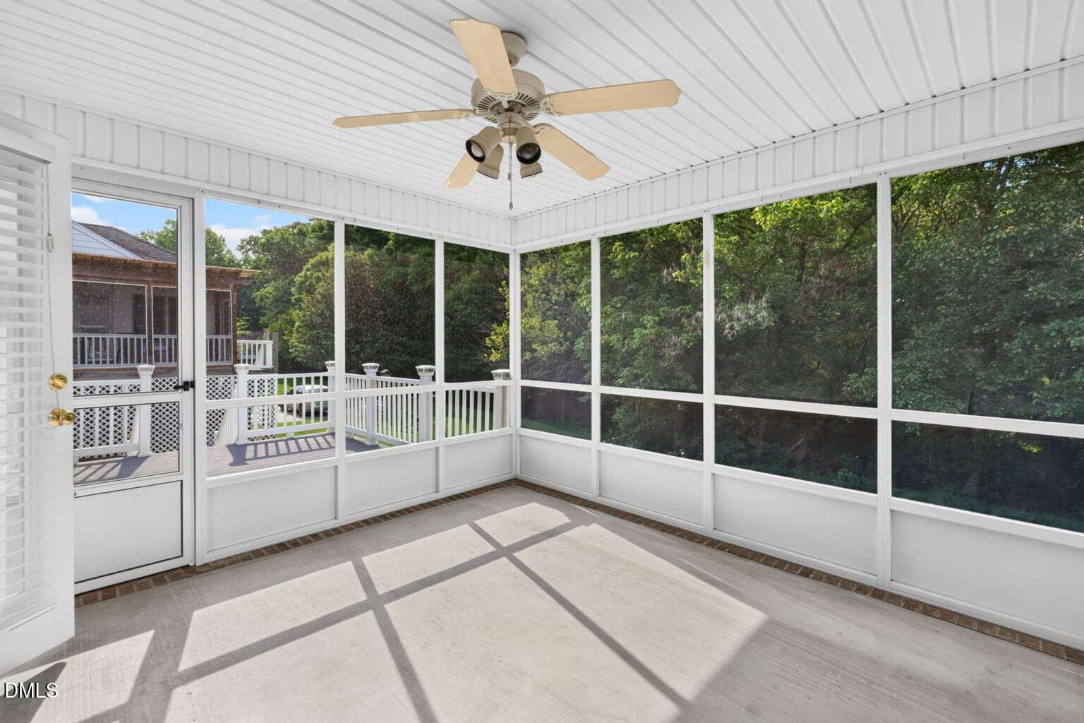 544 Little Creek Drive Property Photo 15