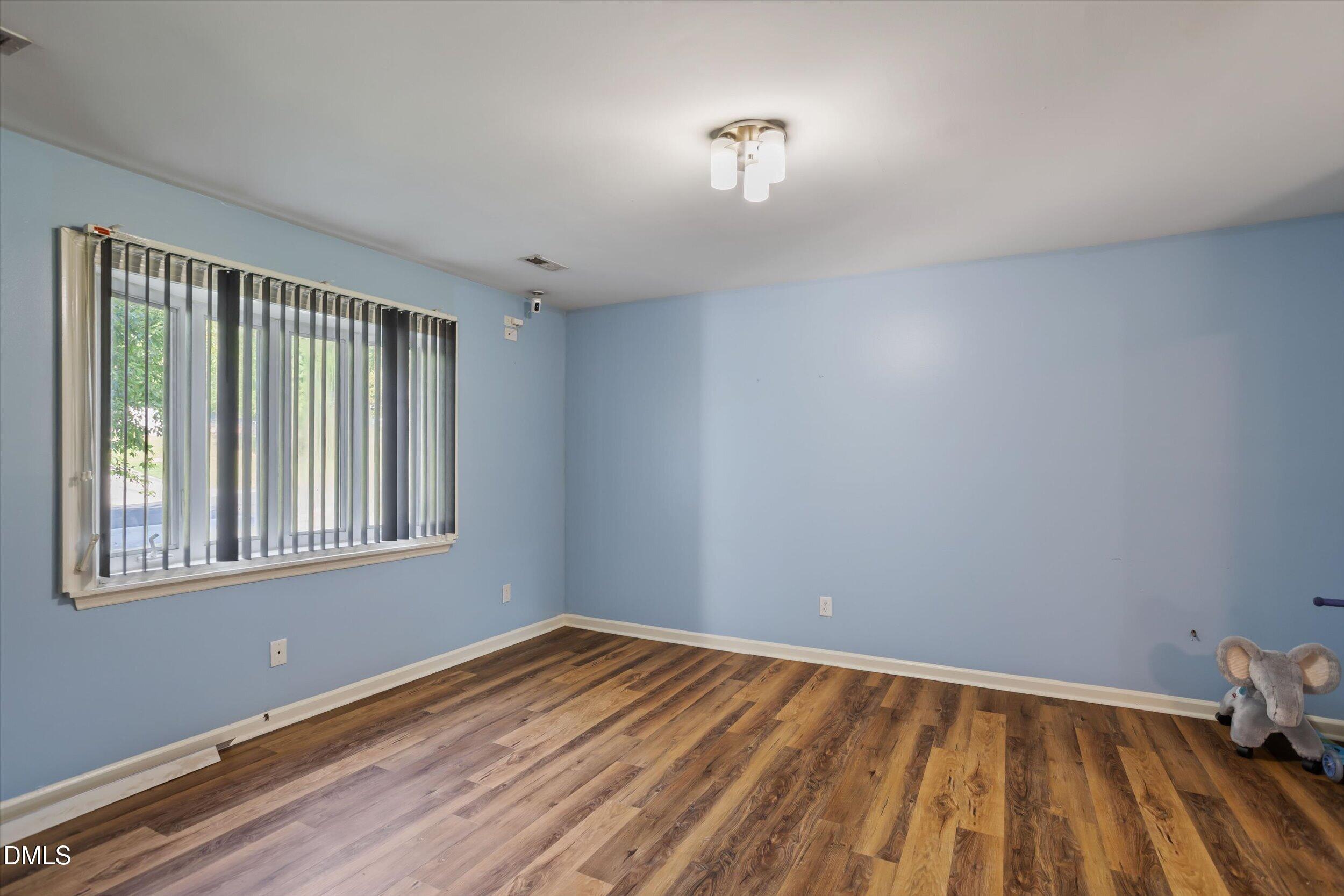 2512 Sundial Circle Property Photo 8